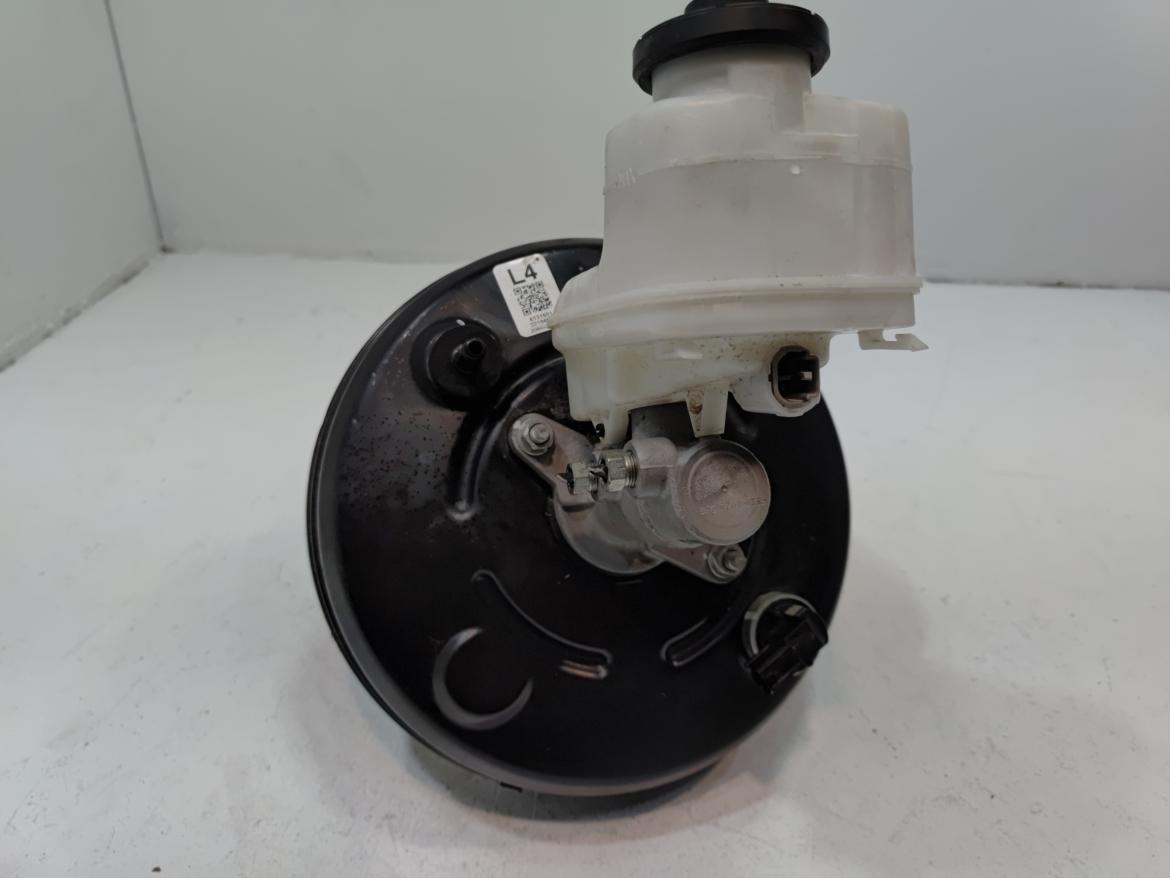 2018-24 TOYOTA CAMRY BRAKE MASTER CYLINDER & BOOSTER & RESERVOIR OEM