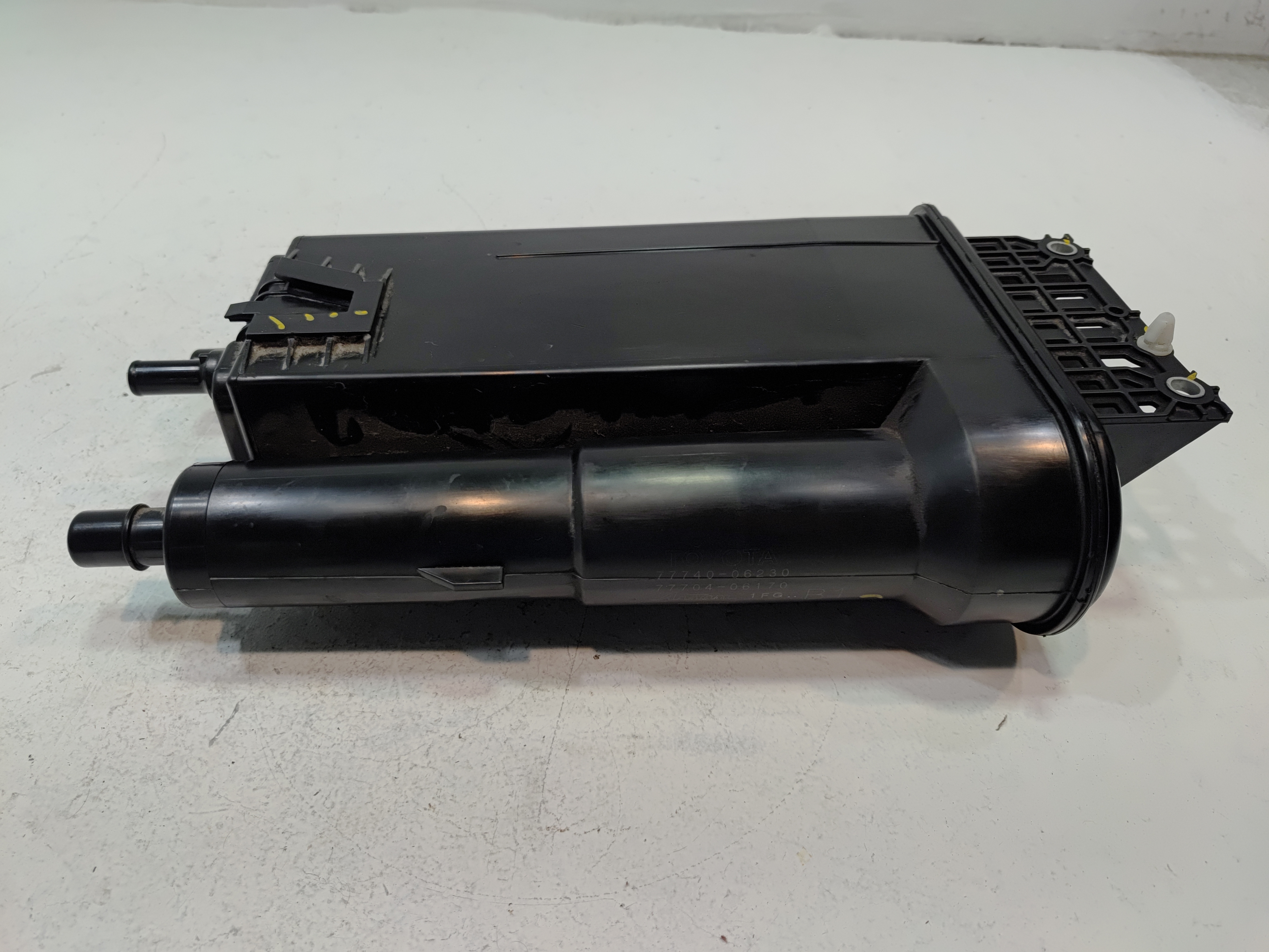 2018-2024 TOYOTA CAMRY FUEL VAPOR EVAPORATOR CHARCOAL CANISTER OEM