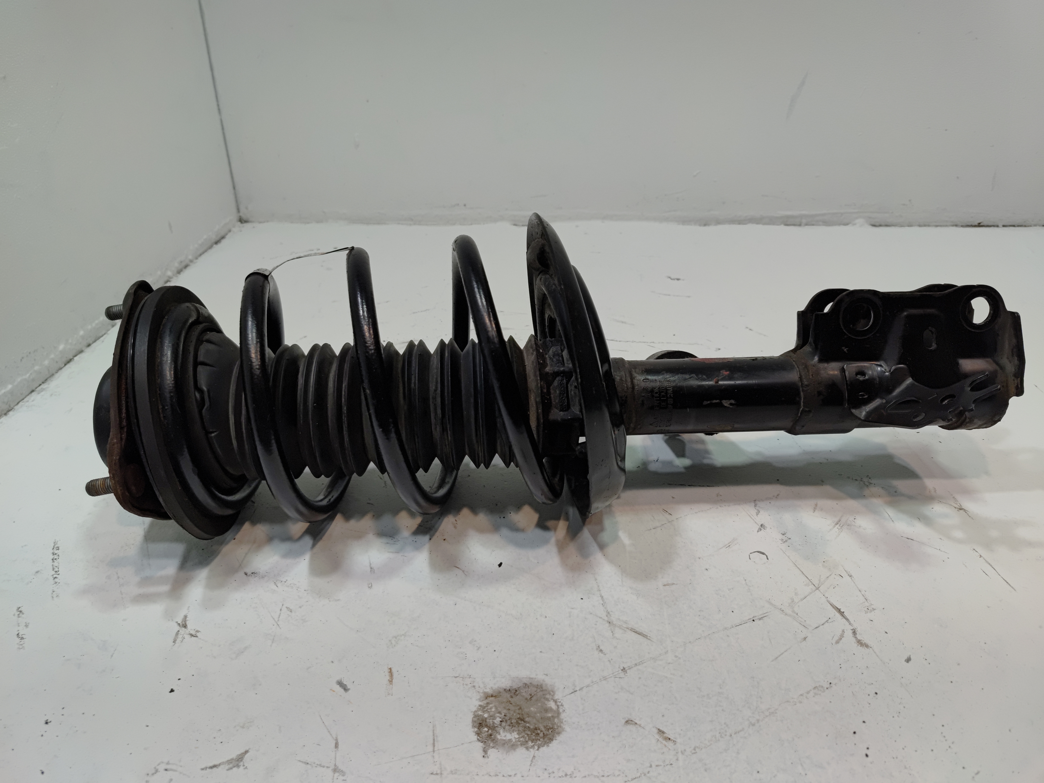 2018-2024 TOYOTA CAMRY 2.5L FRONT DRIVER SIDE SHOCK ABSORBER STRUT OEM