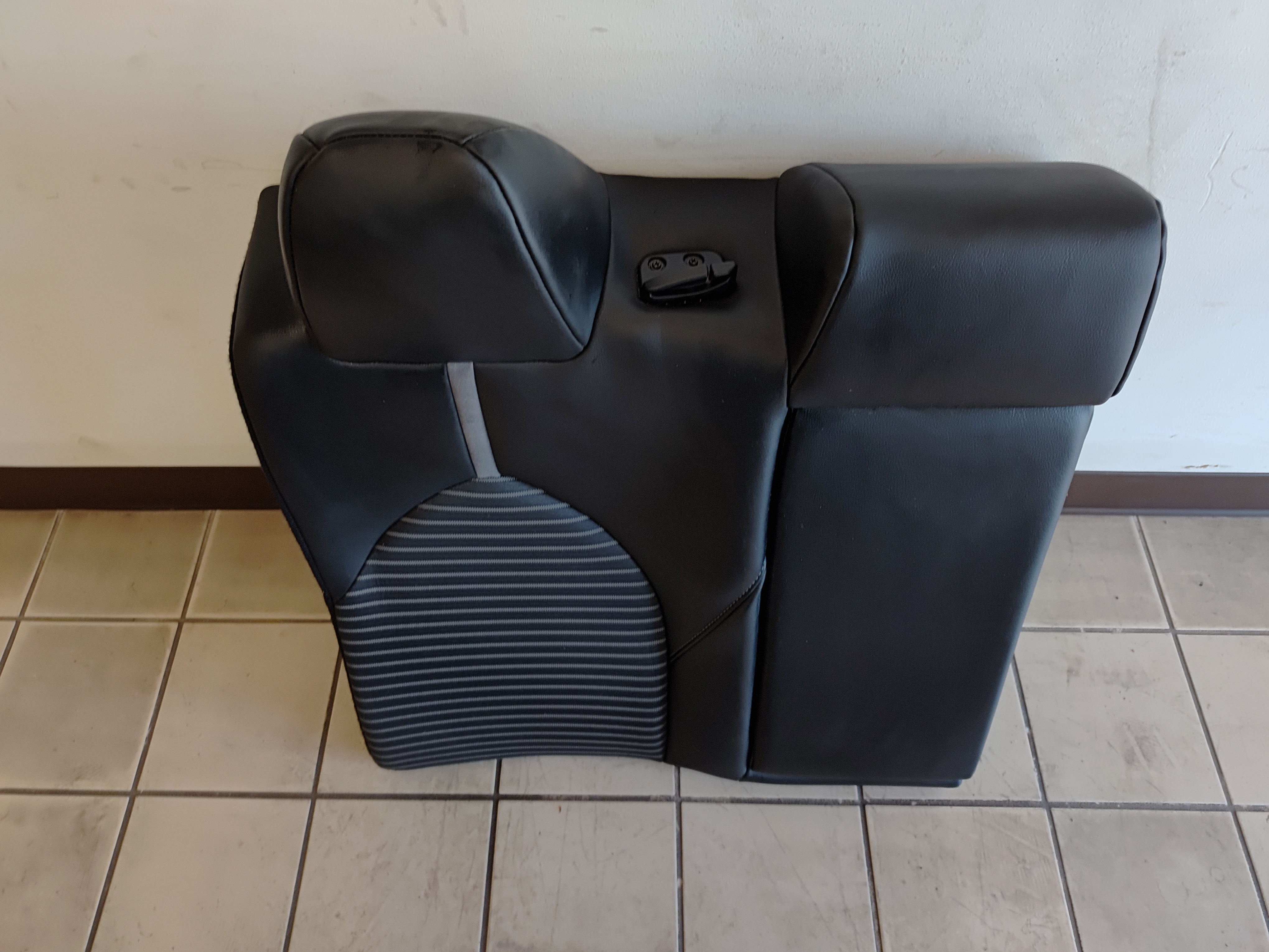 2020 TOYOTA CAMRY REAR SEAT RIGHT PASSENGER SIDE UPPER CUSHION PAD SOFTEX OEM