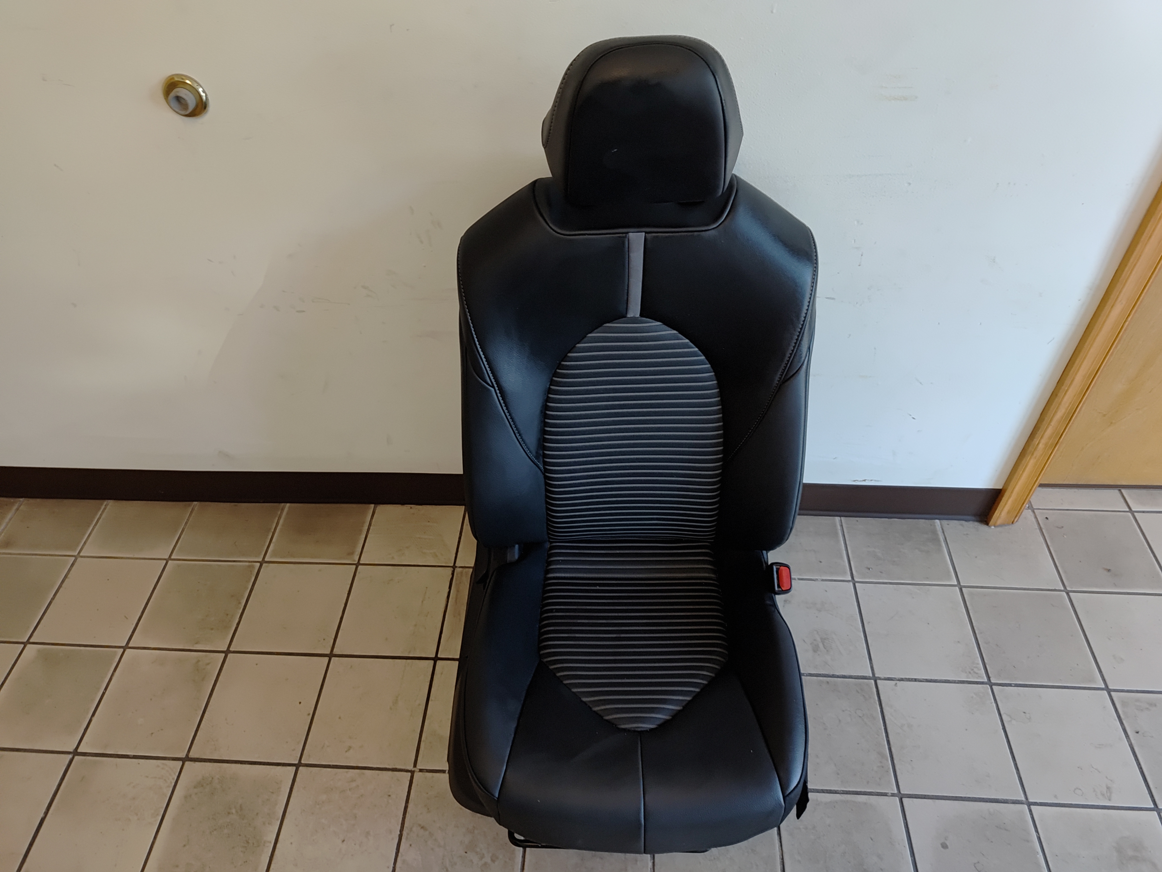 2018-2024 TOYOTA CAMRY FRONT RIGHT PASSENGER SIDE SEAT ASSEMBLY OEM