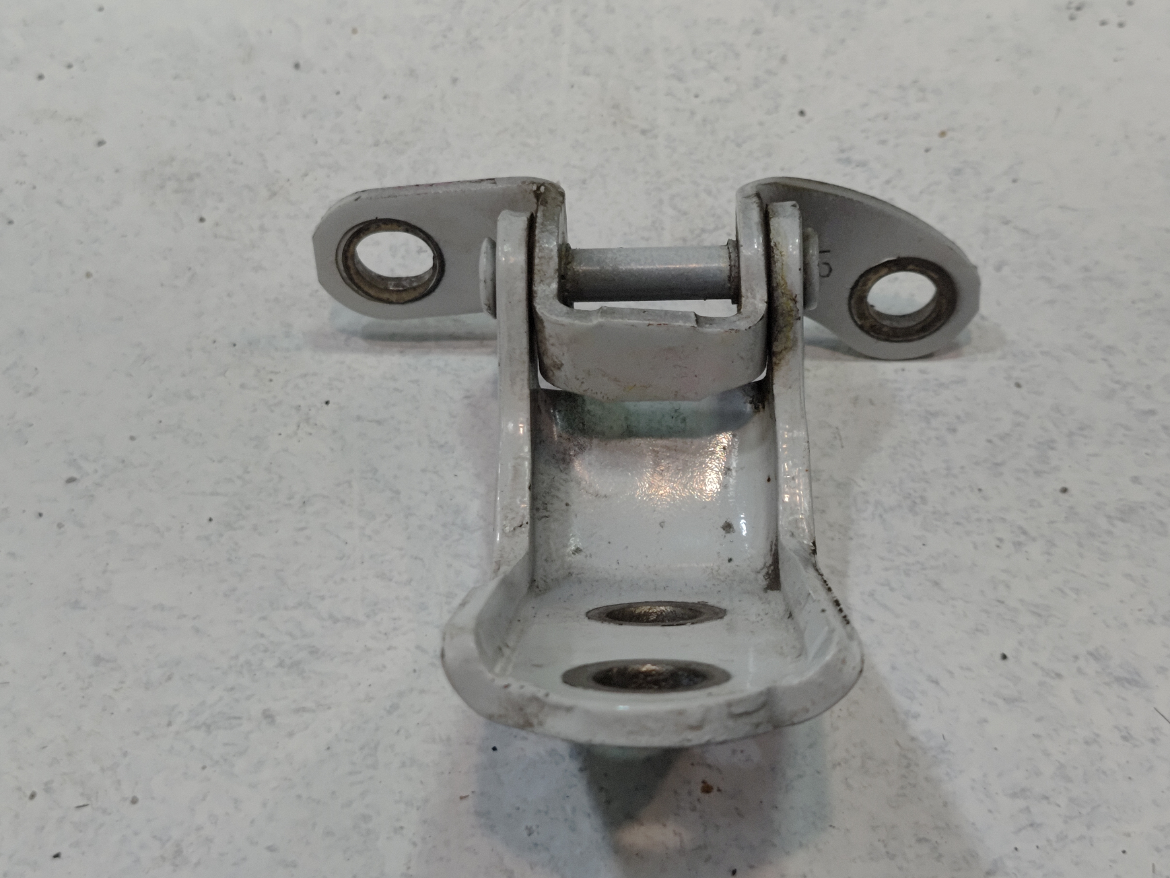 2018-2025 TOYOTA CAMRY REAR LEFT DRIVER SIDE LOWER DOOR HINGE OEM