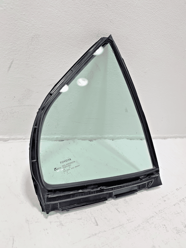 TOYOTA CAMRY REAR PASSENGER SIDE DOOR CORNER FIXED WINDOW GLASS 2018 - 2024 OEM