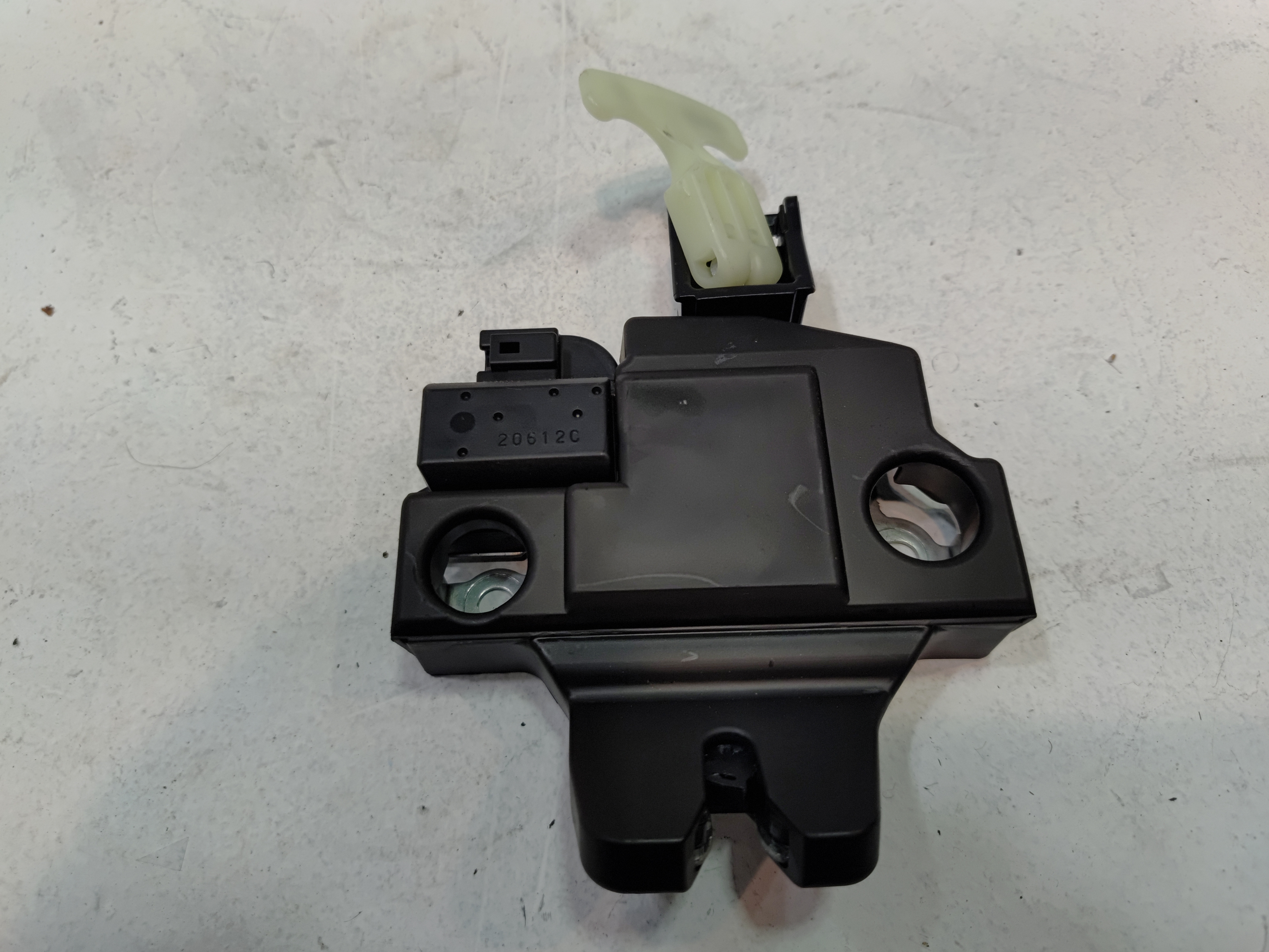 2018-2024 TOYOTA CAMRY REAR TRUNK DECK LID LATCH LOCK ACTUATOR MOTOR OEM