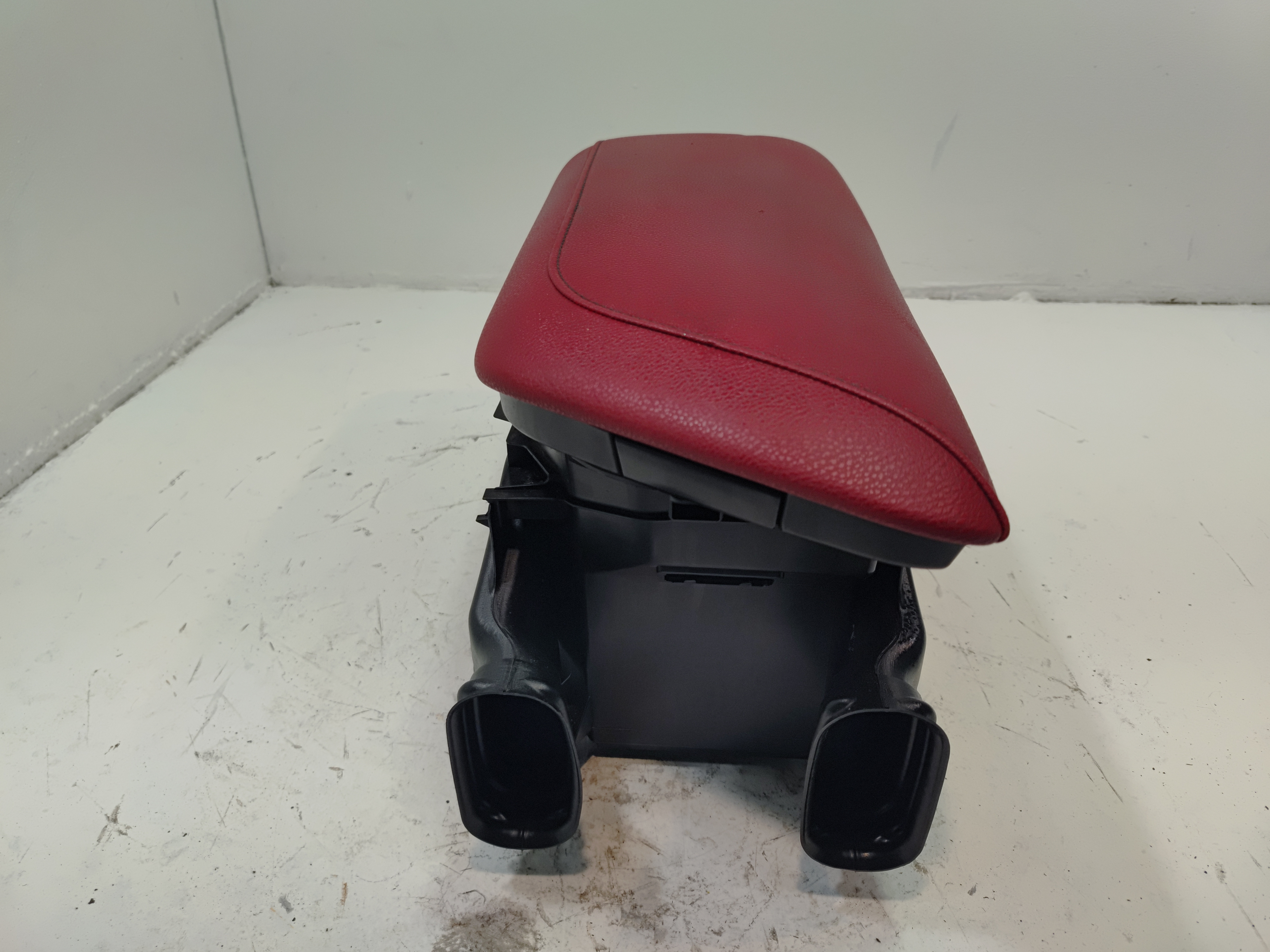 2018-2024 TOYOTA CAMRY CENTER CONSOLE STORAGE COMPARTMENT TRAY W/ ARMREST OEM