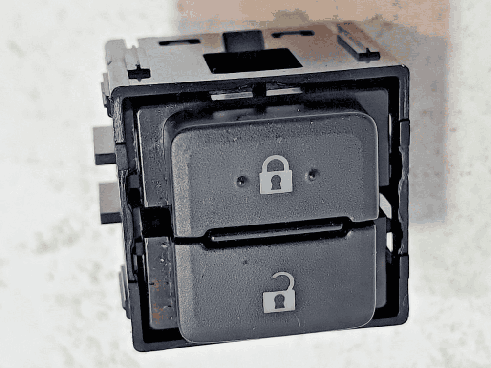 TOYOTA CAMRY FRONT RIGHT PASSENGER SIDE DOOR LOCK & UNLOCK SWITCH OEM 2015-2024