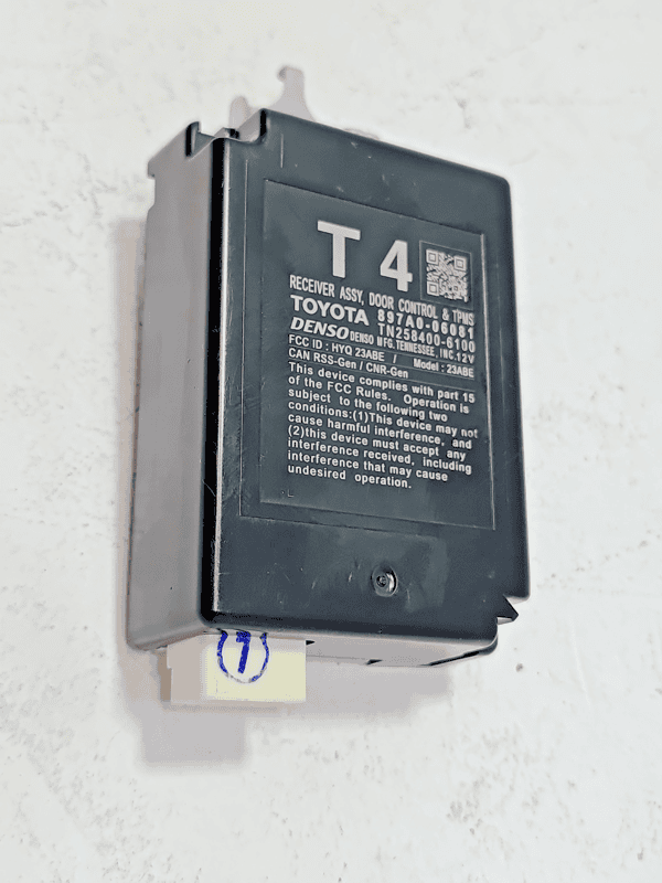 2018-2024 TOYOTA CAMRY SE KEYLESS KEY ENTRY RECEIVER DOOR CONTROL MODULE OEM
