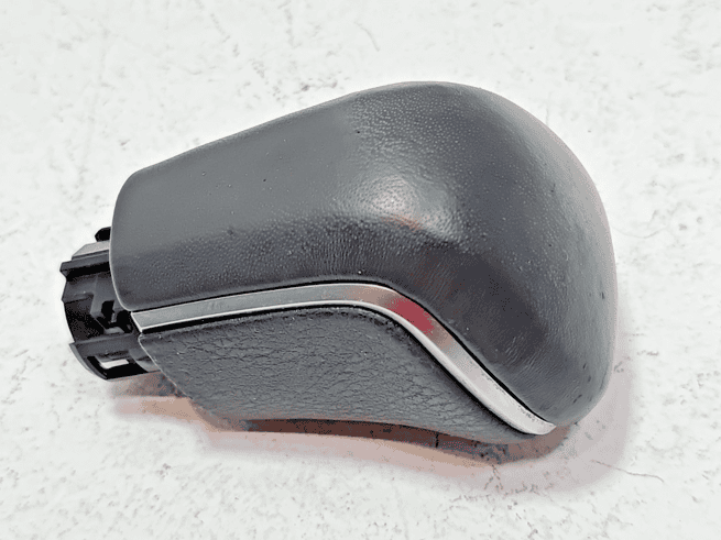 2020 TOYOTA CAMRY AUTOMATIC TRANSMISSION GEAR SHIFTER LEVER KNOB LEATHER OEM