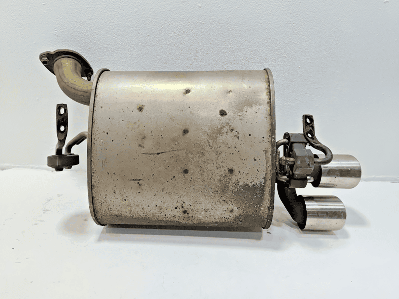 TOYOTA CAMRY XSE 2.5L FWD DRIVER SIDE EXHAUST SYSTEM REAR MUFFLER 2018-2019 OEM
