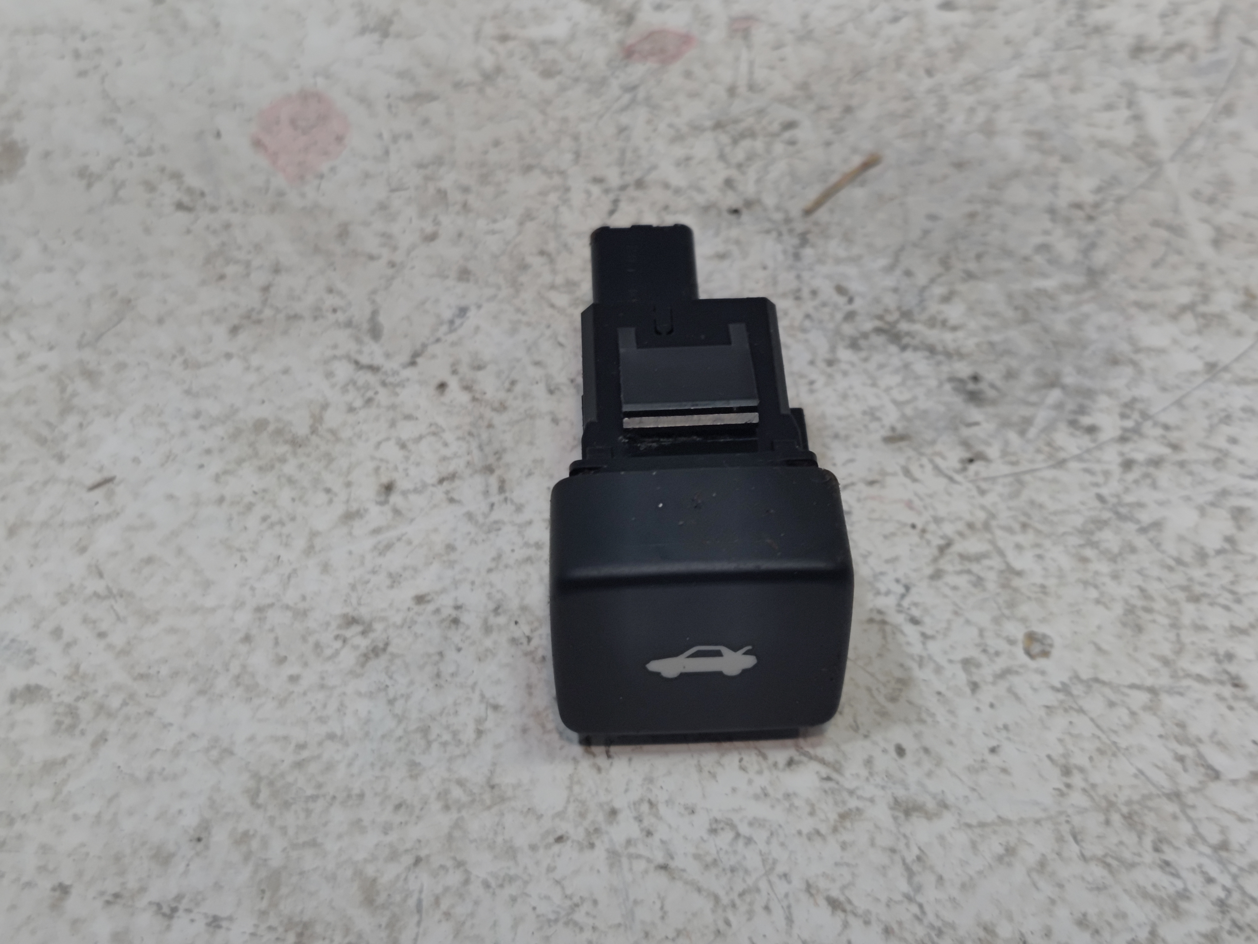 2016 - 2021 HONDA CIVIC FRONT DRIVER SIDE DOOR TRUNK LID RELEASE SWITCH OEM