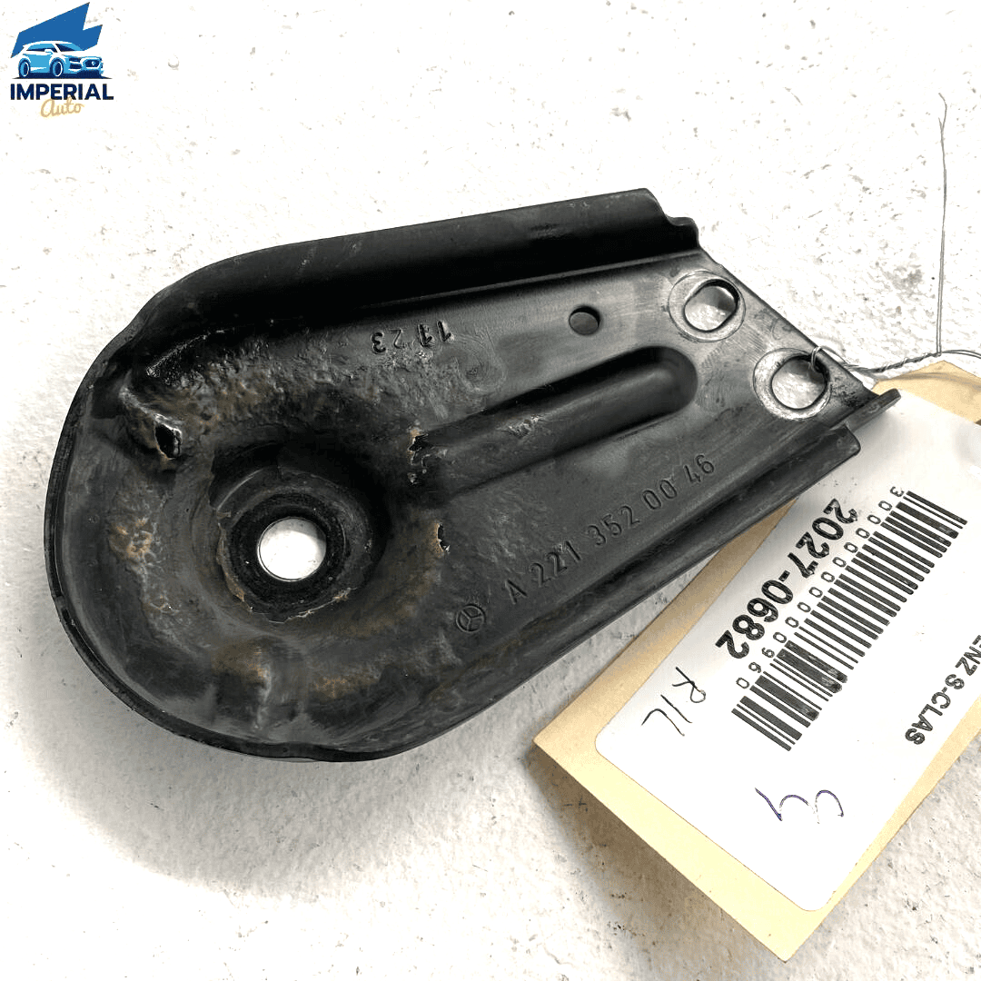 2007-13 Mercedes S550 Rear Subframe Left Side Mount Bracket Stop 2213520046