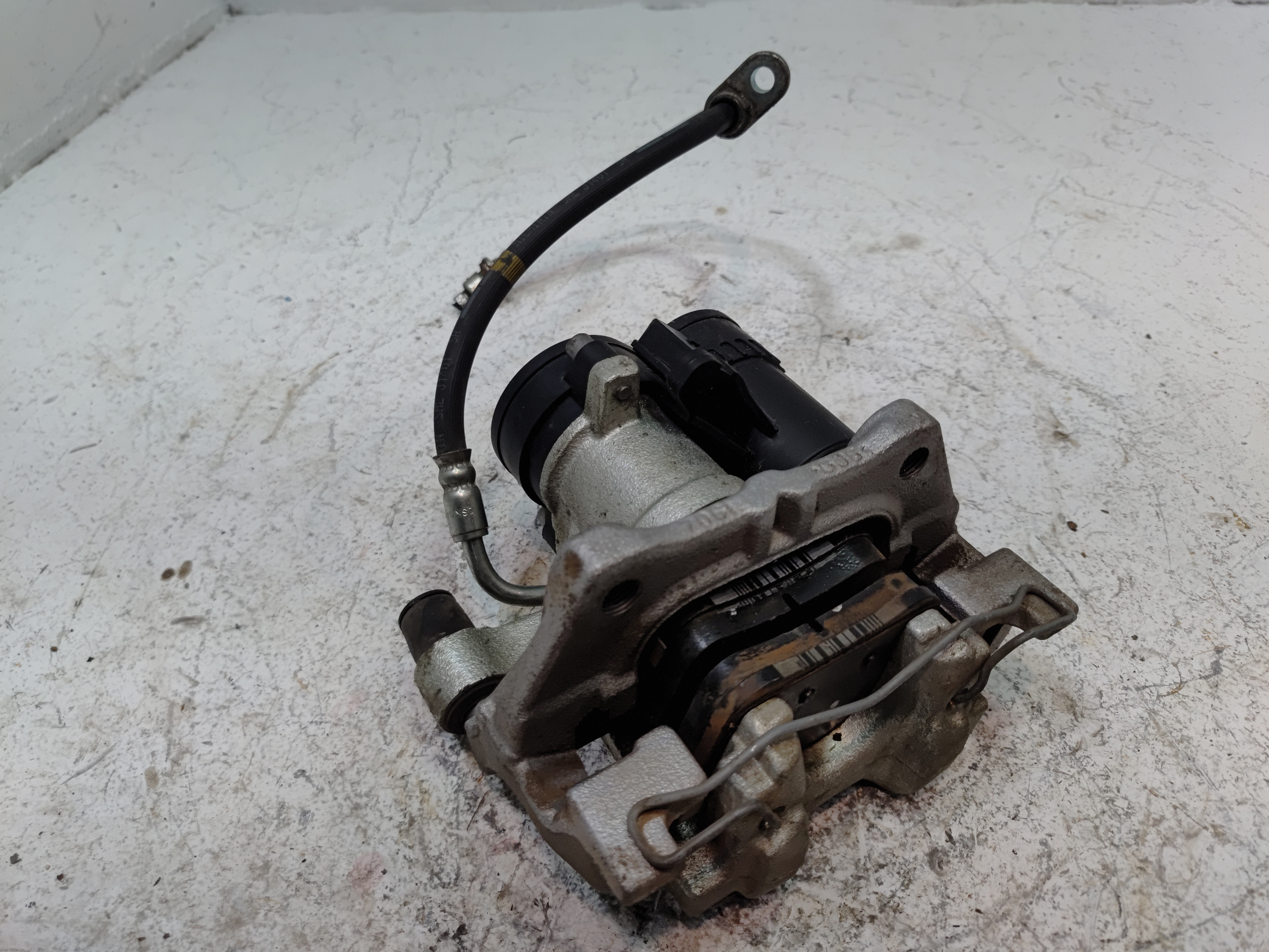 2016-2025 HONDA CIVIC REAR LEFT DISC BRAKE CALIPER W/PARKING BRAKE ACTUATOR OEM