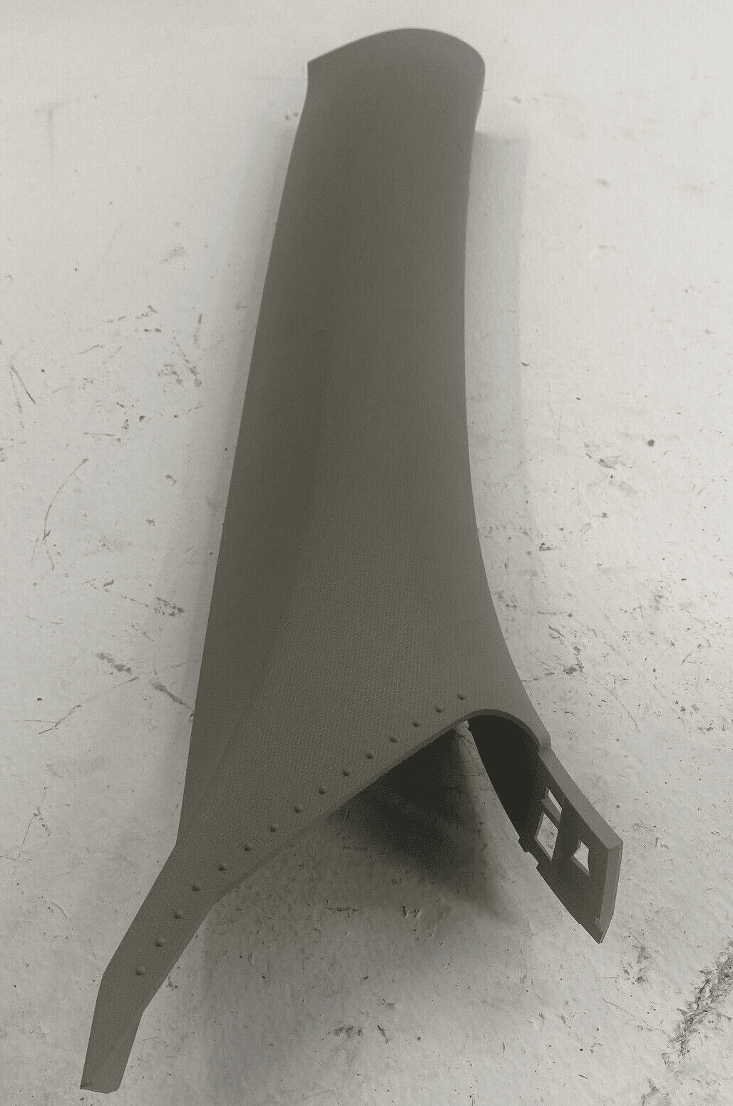 GENUINE 18-21  VW ATLAS WINDSHIELD RIGHT PASSANGER SIDE A PILLAR TRIM COVER