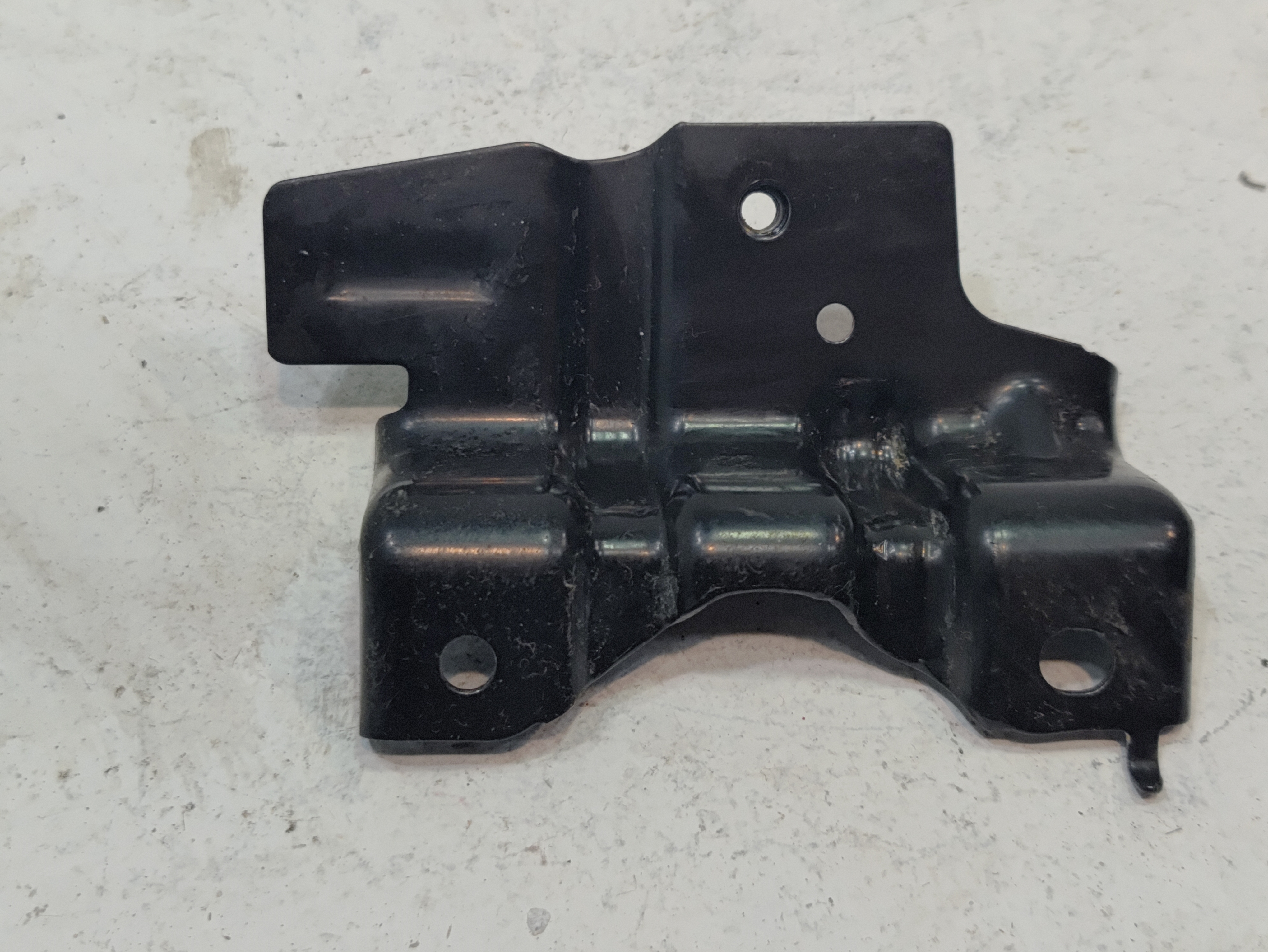 2016 - 2021 HONDA CIVIC FRONT PASSENGER SIDE SENSOR MOUNT SUPPORT BRACKET OEM