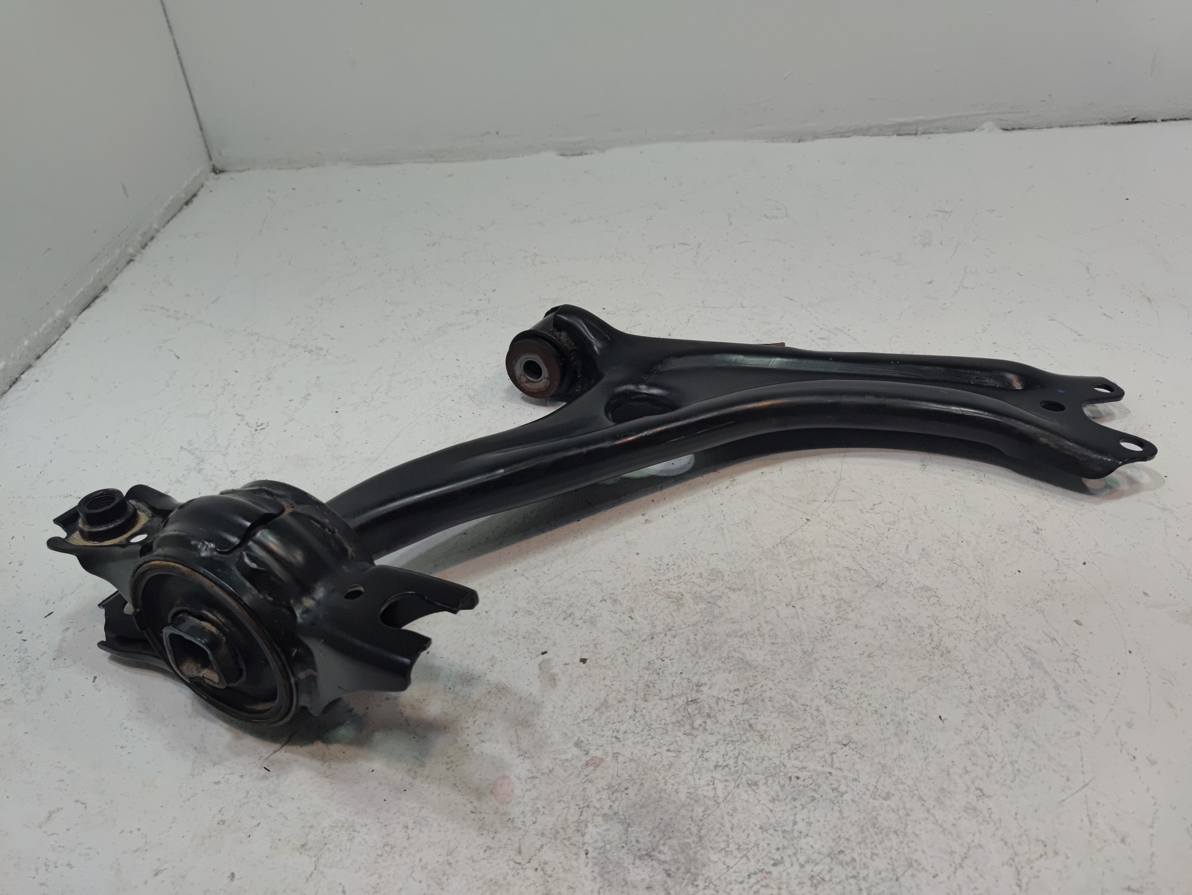 2016-2021 HONDA CIVIC FRONT RIGHT PASSENGER SIDE LOWER CONTROL ARM OEM