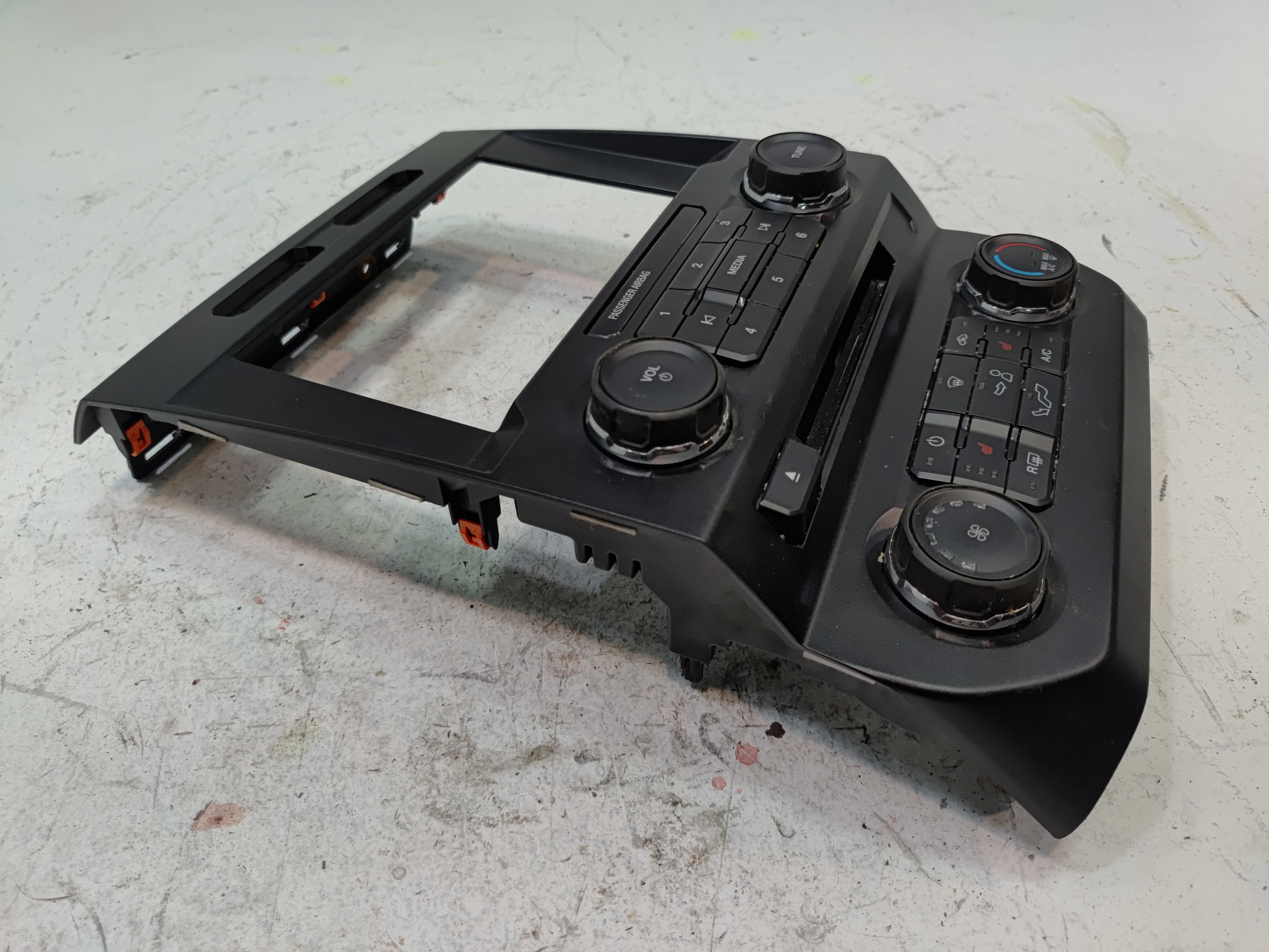 2018 Ford F-150 XLT Dash Media Radio AC Climate Temperature Control Panel OEM