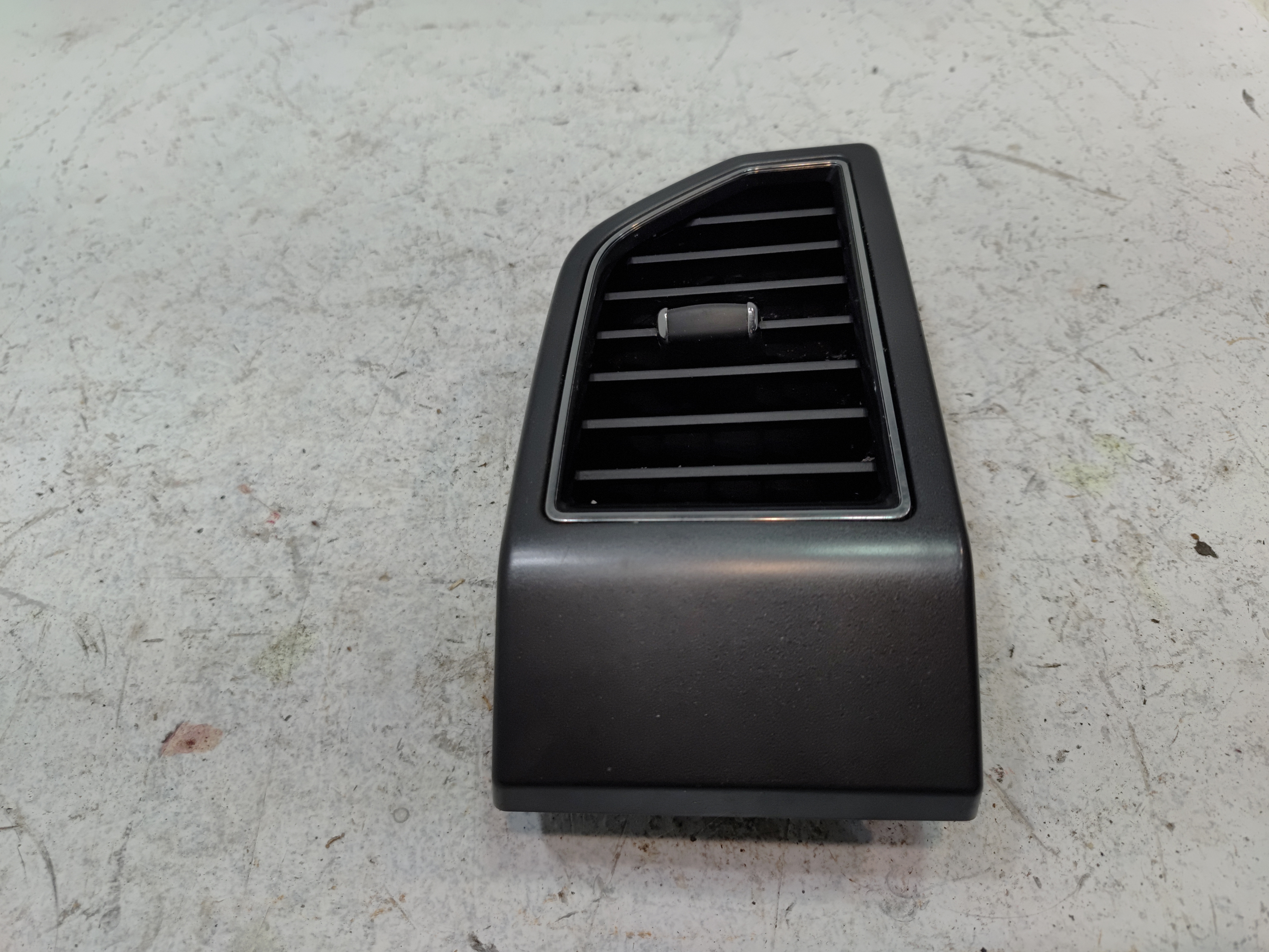 2017-2020 Ford F-150 Dash Panel Passenger Side Outer Air Vent Grille & Bezel OEM