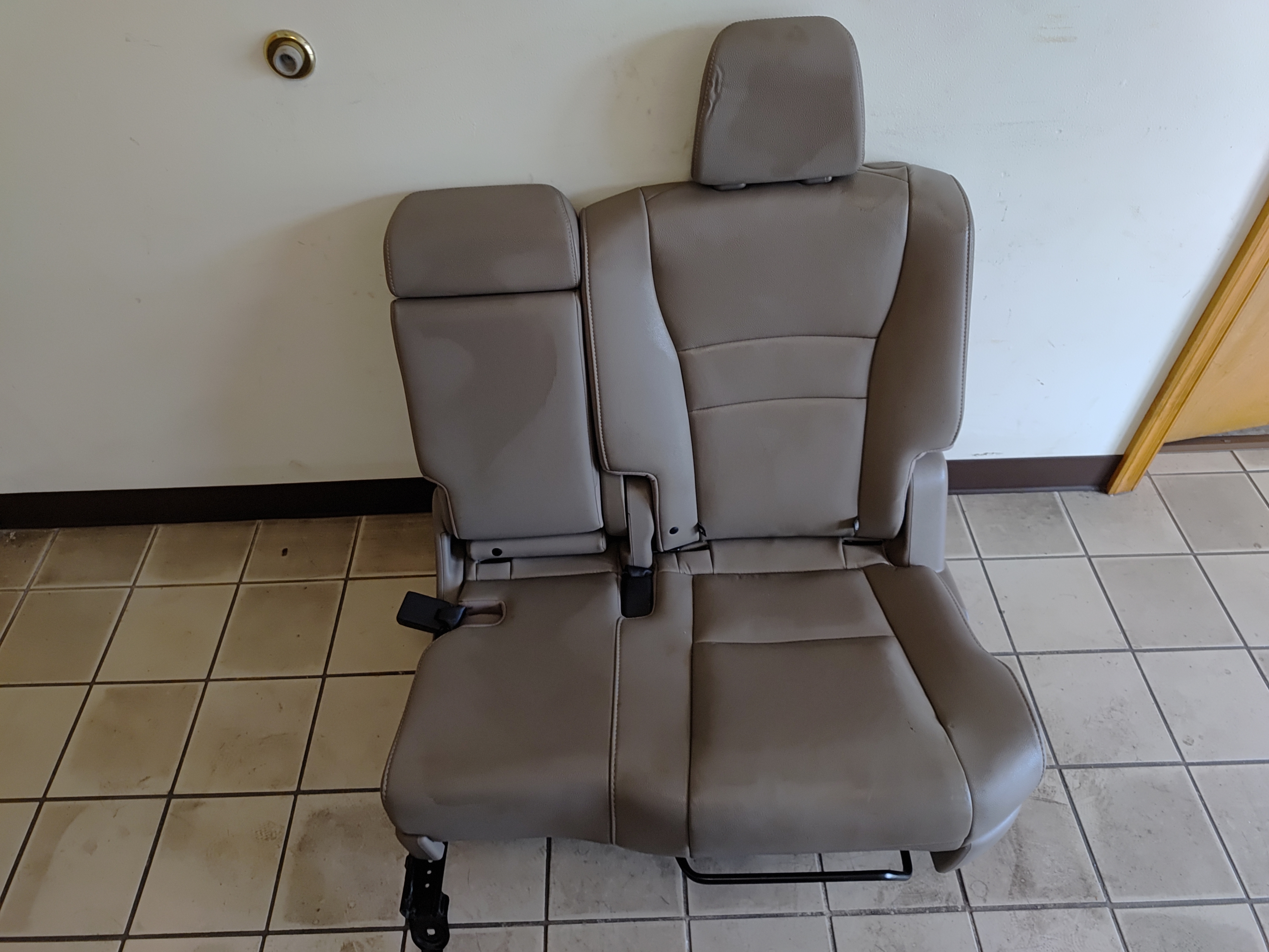 2016-2022 HONDA PILOT REAR 2ND ROW LEFT DRIVER SIDE SEAT COMPLETE OEM