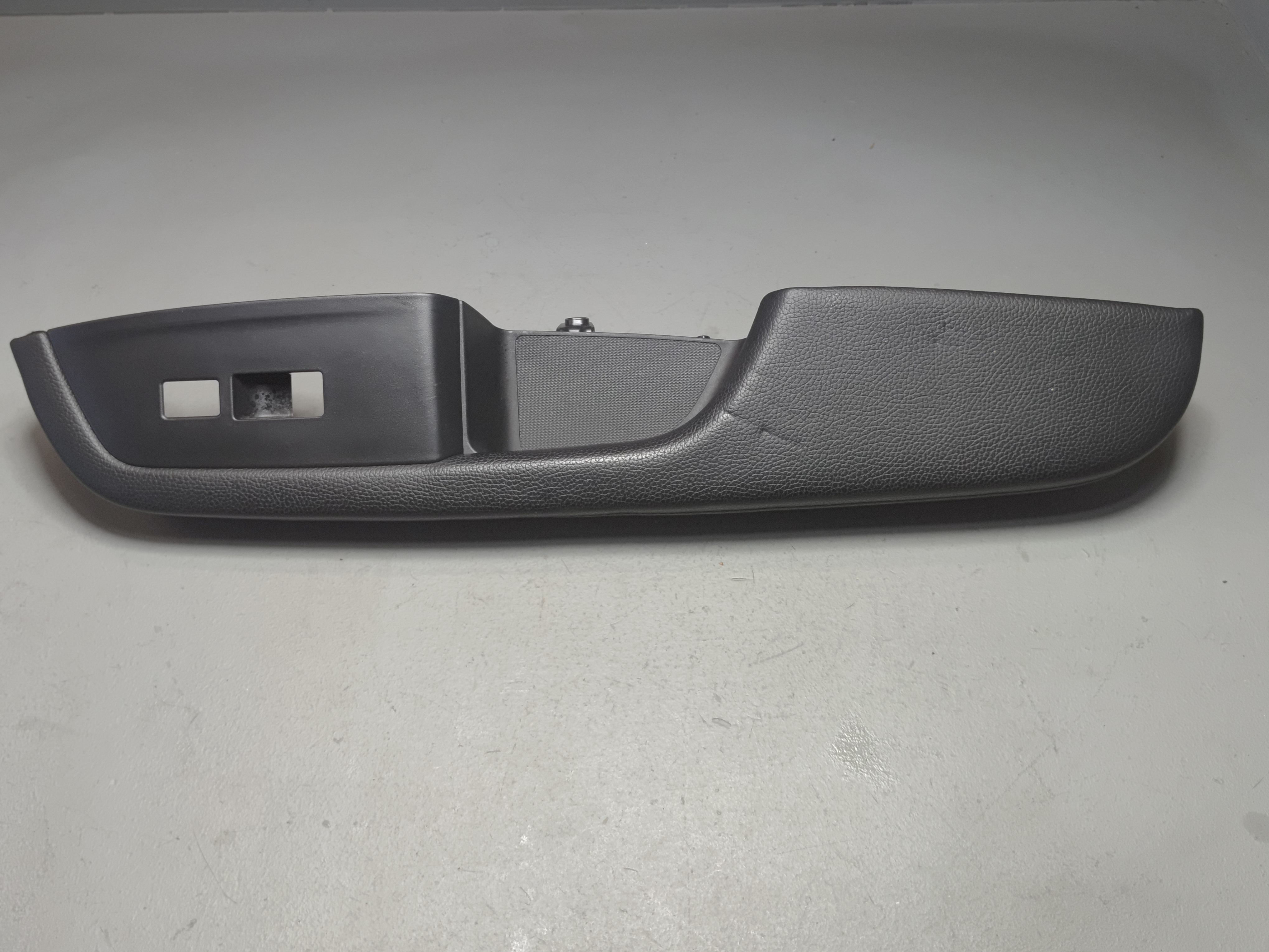 2016-2022 HONDA PILOT FRONT RIGHT PASSENGER SIDE DOOR ARMREST COVER OEM