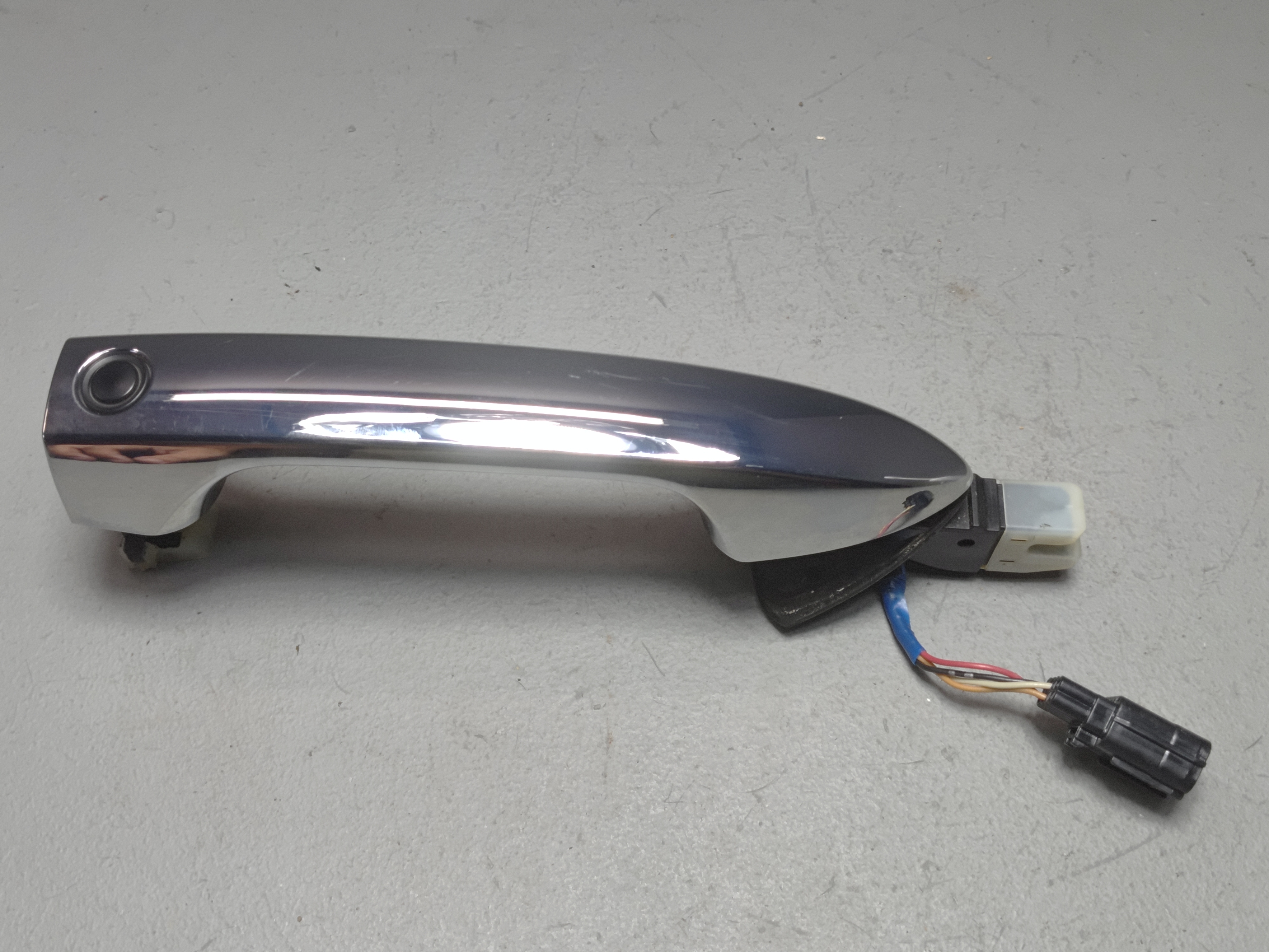 2016-2022 HONDA PILOT FRONT RIGHT PASSENGER SIDE EXTERIOR DOOR HANDLE CHROME OEM