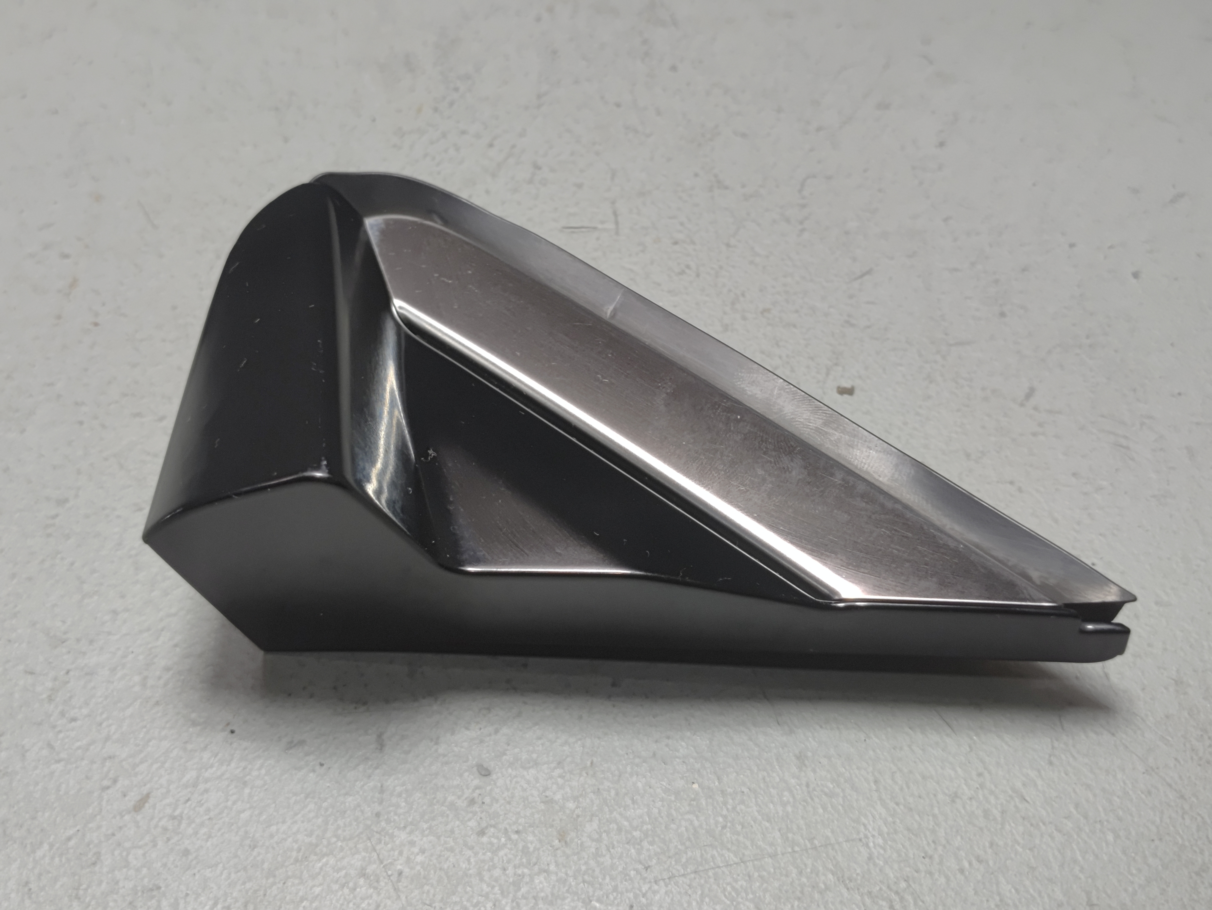 16-22 Honda Pilot Touring Elite Front Left Driver Side Fender Corner Molding OEM