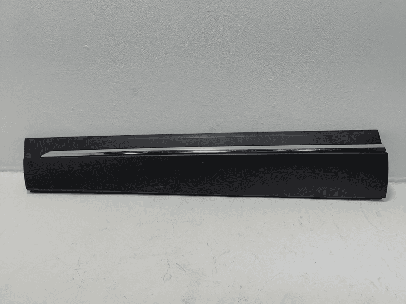 2019 - 2022 HONDA PILOT FRONT DRIVER SIDE DOOR LOWER MOLDING GARNISH OEM