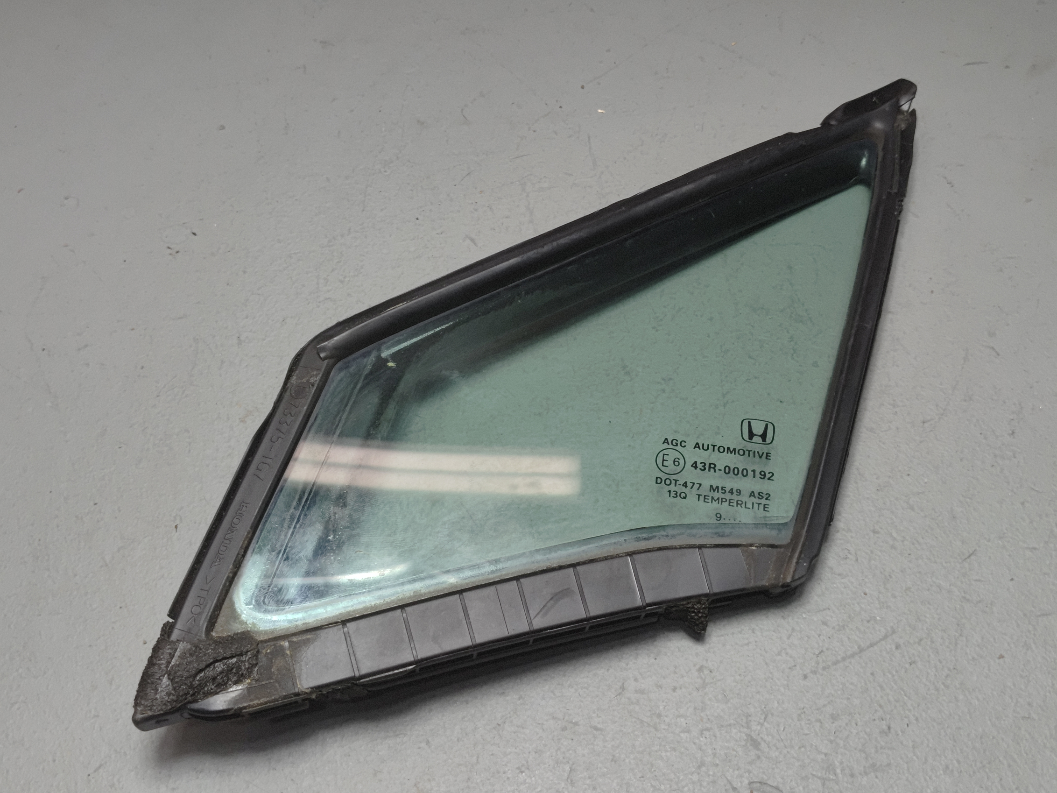 HONDA PILOT FRONT LEFT DRIVER DOOR WINDOW VENT GLASS OEM 2016-2022