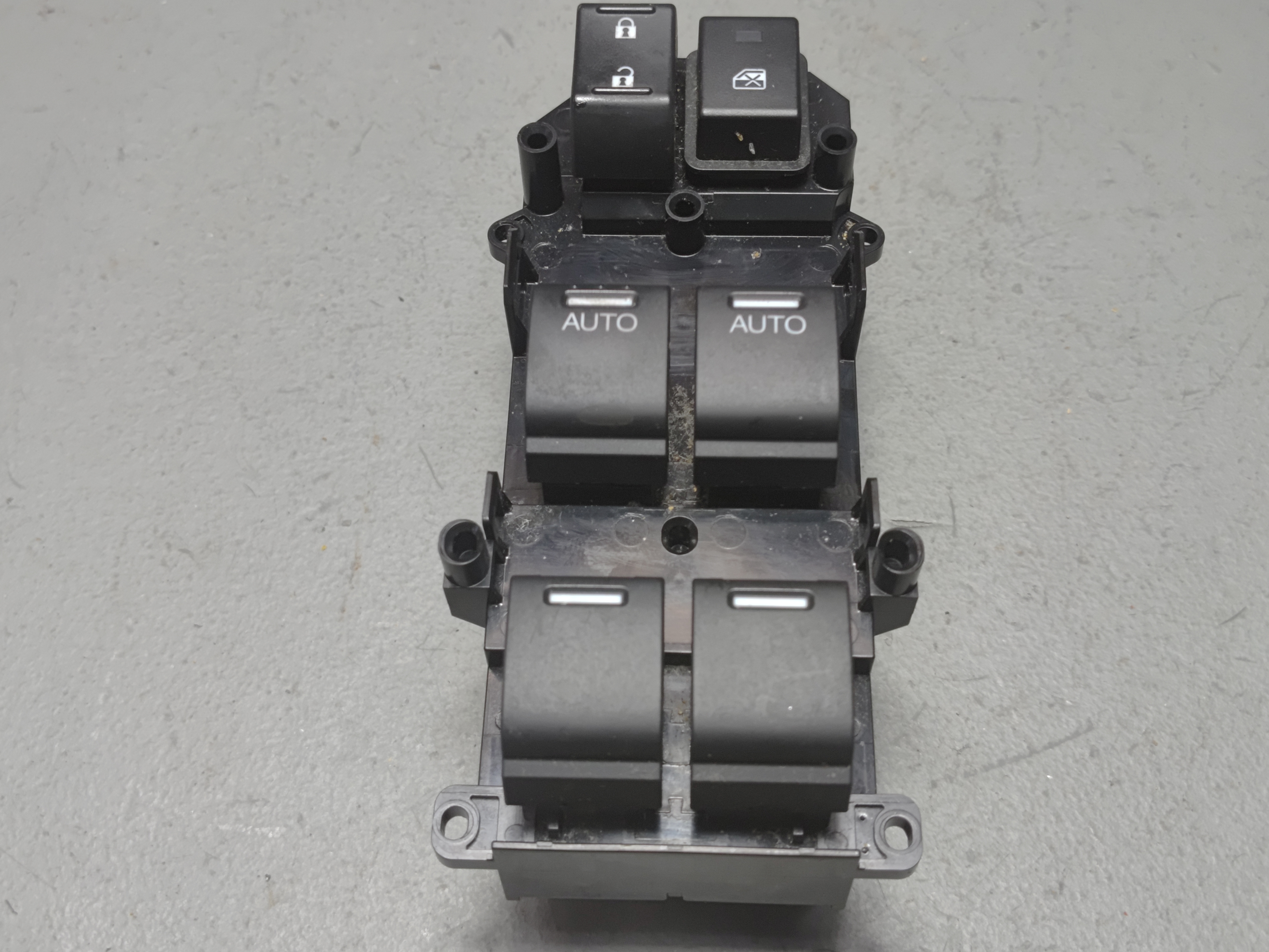 2016-2022 HONDA PILOT FRONT LEFT DRIVER DOOR WINDOW MASTER SWITCH OEM