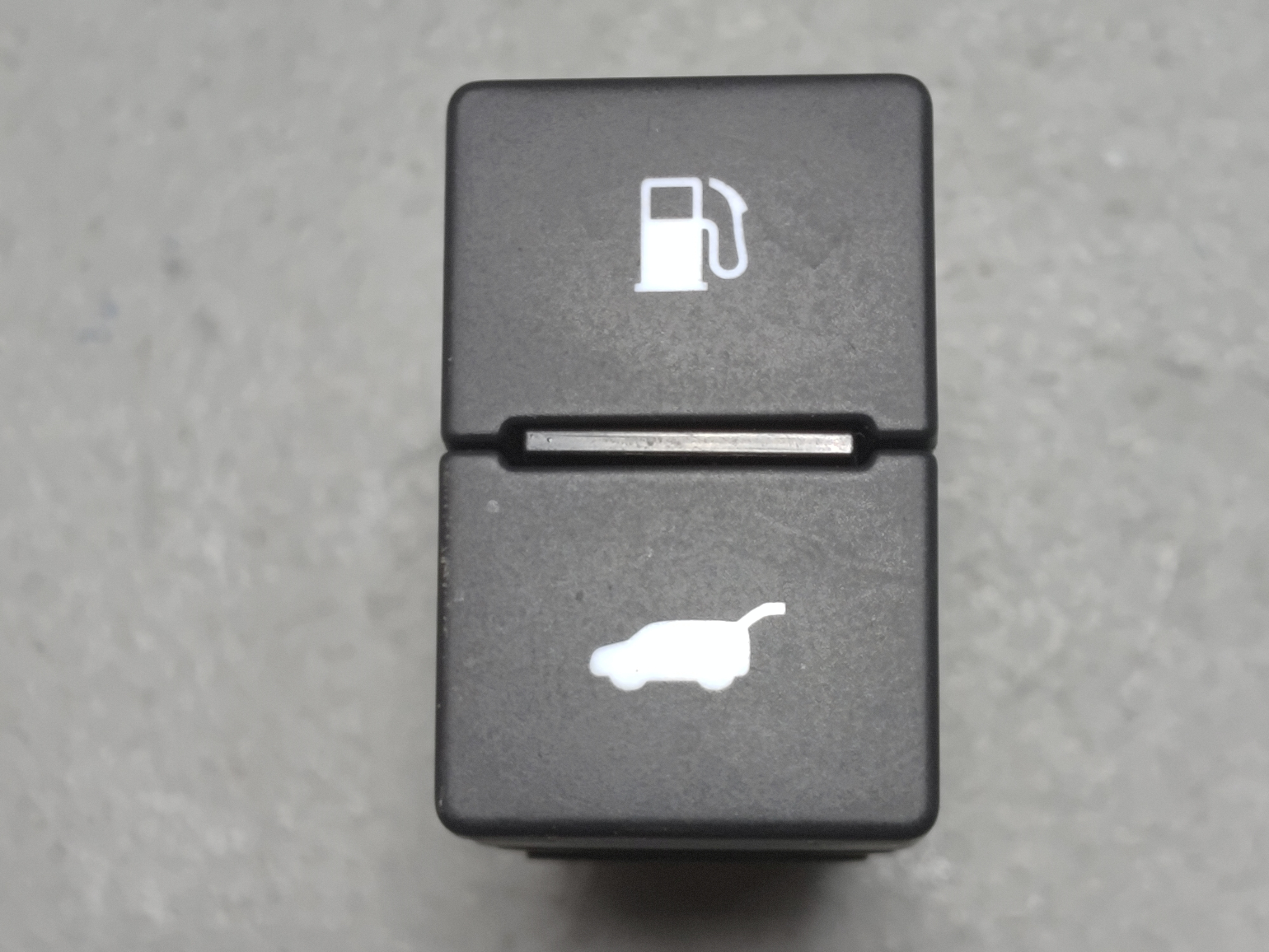 2016-2022 HONDA PILOT TAILTGATE & FUEL DOOR LID RELEASE SWITCH BUTTON OEM