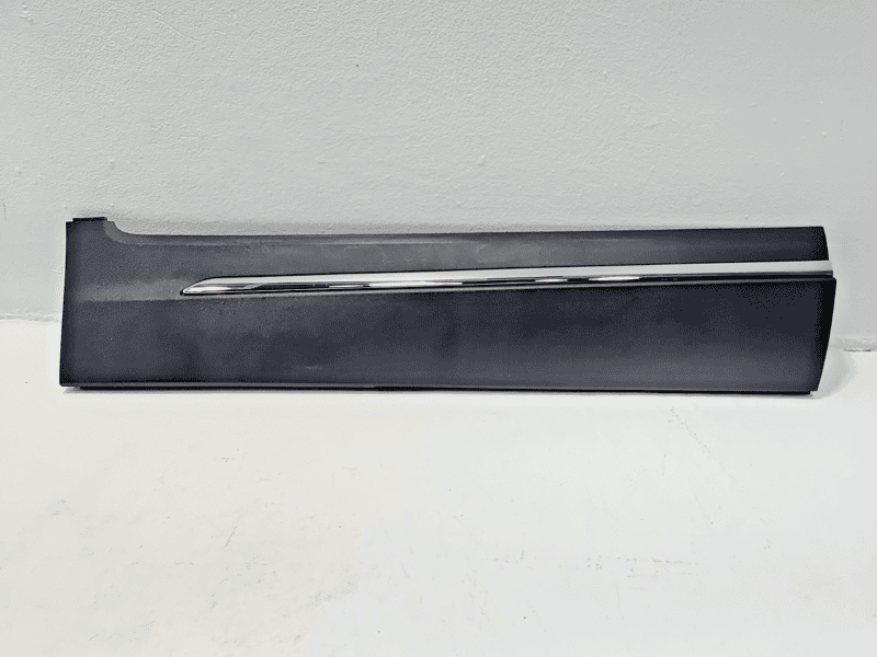 2019 - 2022 Honda Pilot Rear Passenger RH Side Lower Door Molding Trim OEM