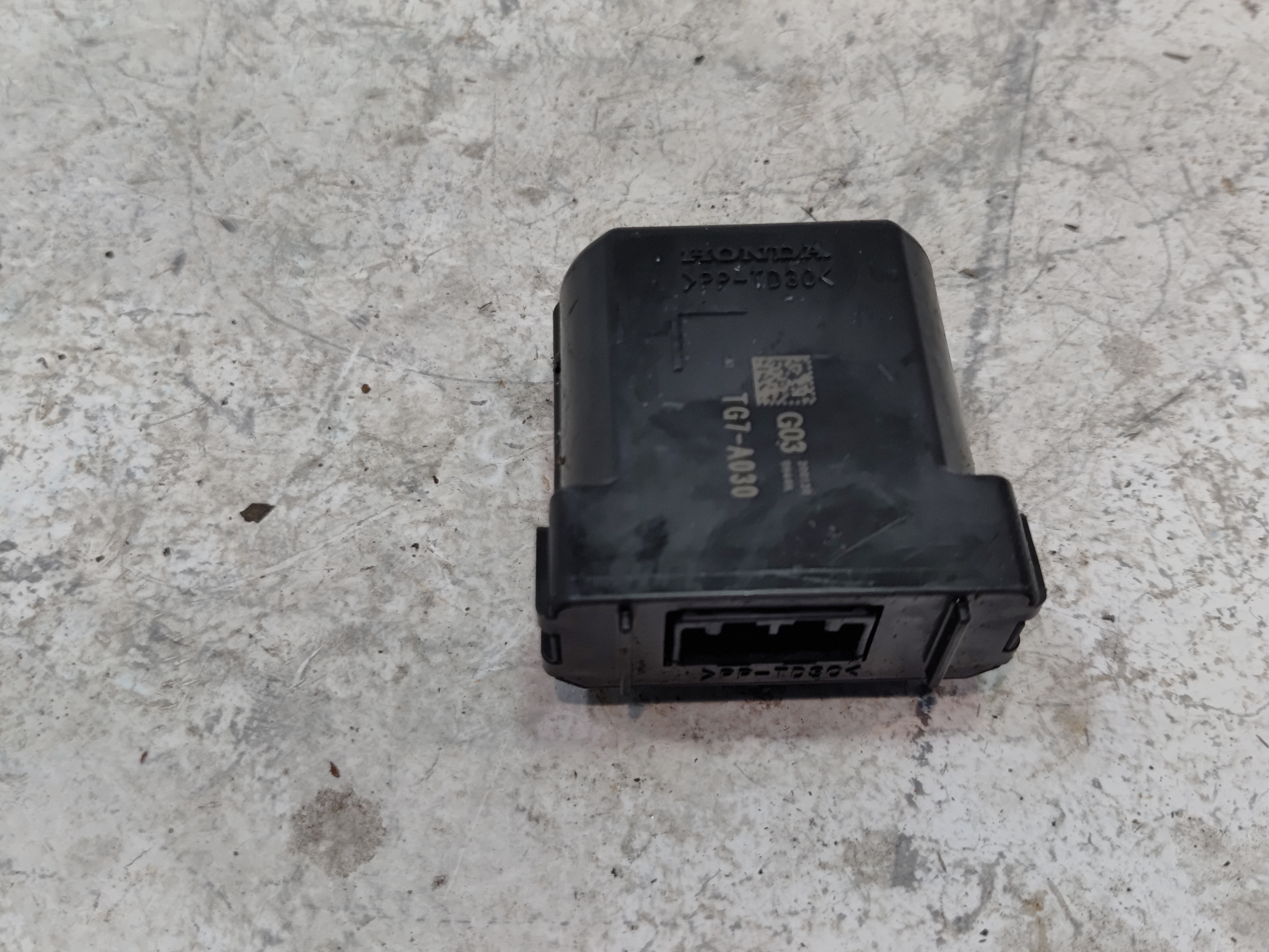 2019-2022 HONDA PILOT STEERING WHEEL HEATER CONTROL MODULE UNIT OEM