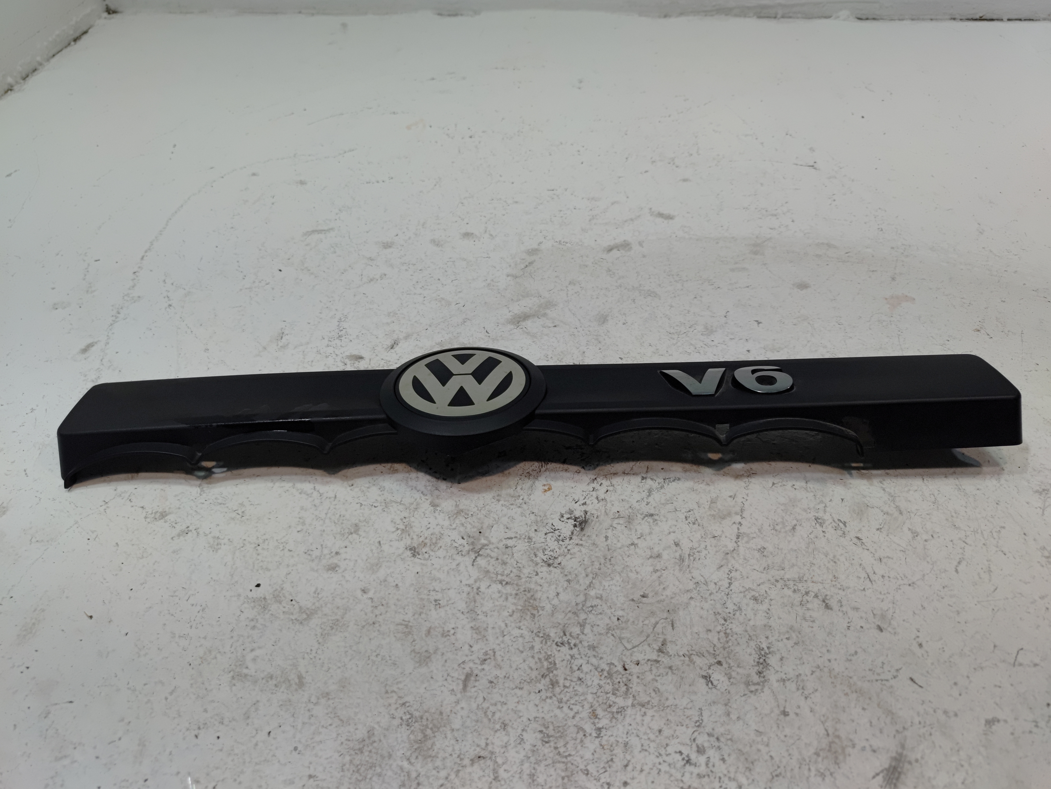 2019 VOLKSWAGEN ATLAS 3.6L V6 IGNITION COIL TRIM COVER OEM