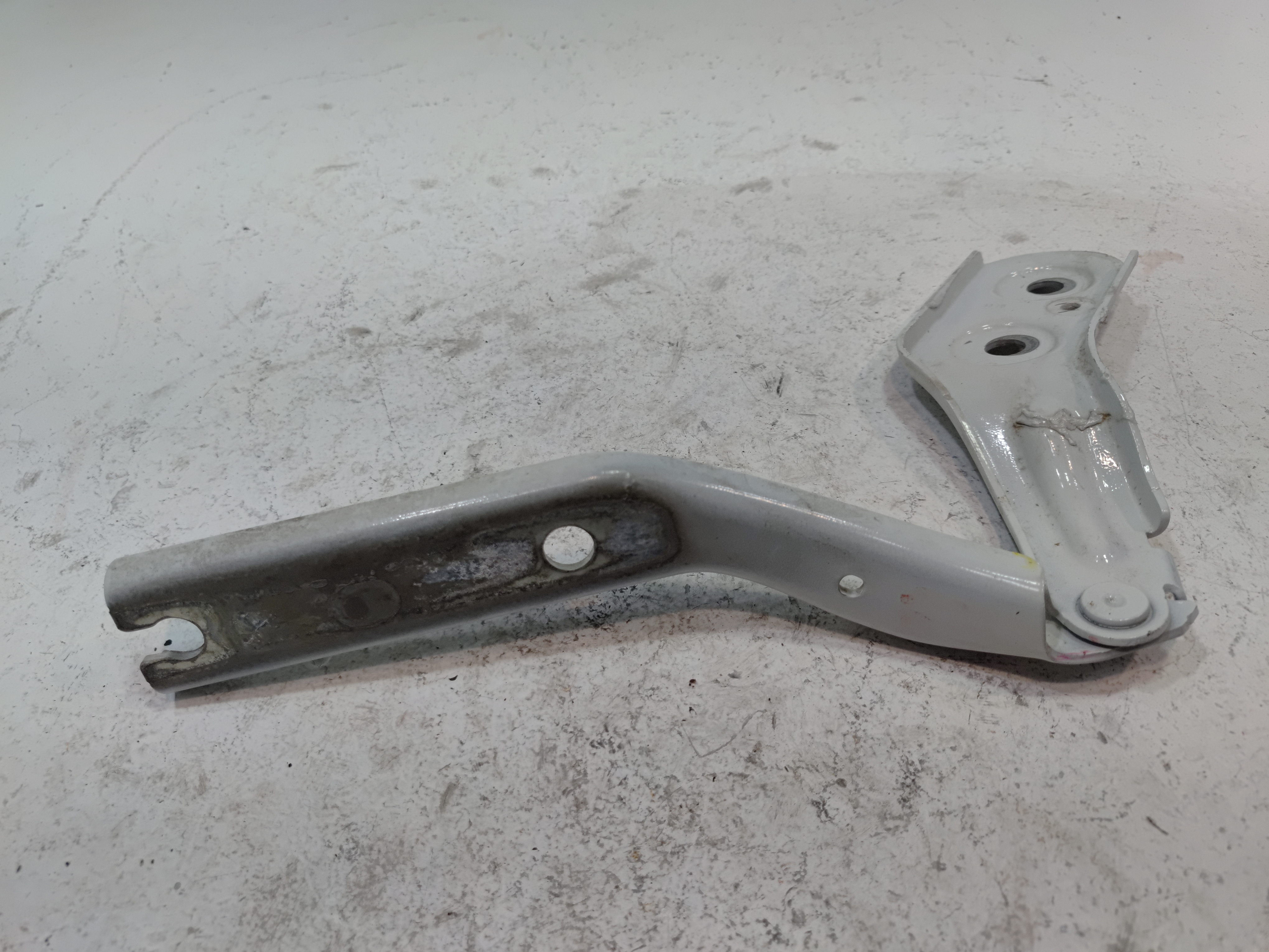 2018-2025 VOLKSWAGEN ATLAS FRONT LEFT DRIVER SIDE HOOD HINGE OEM