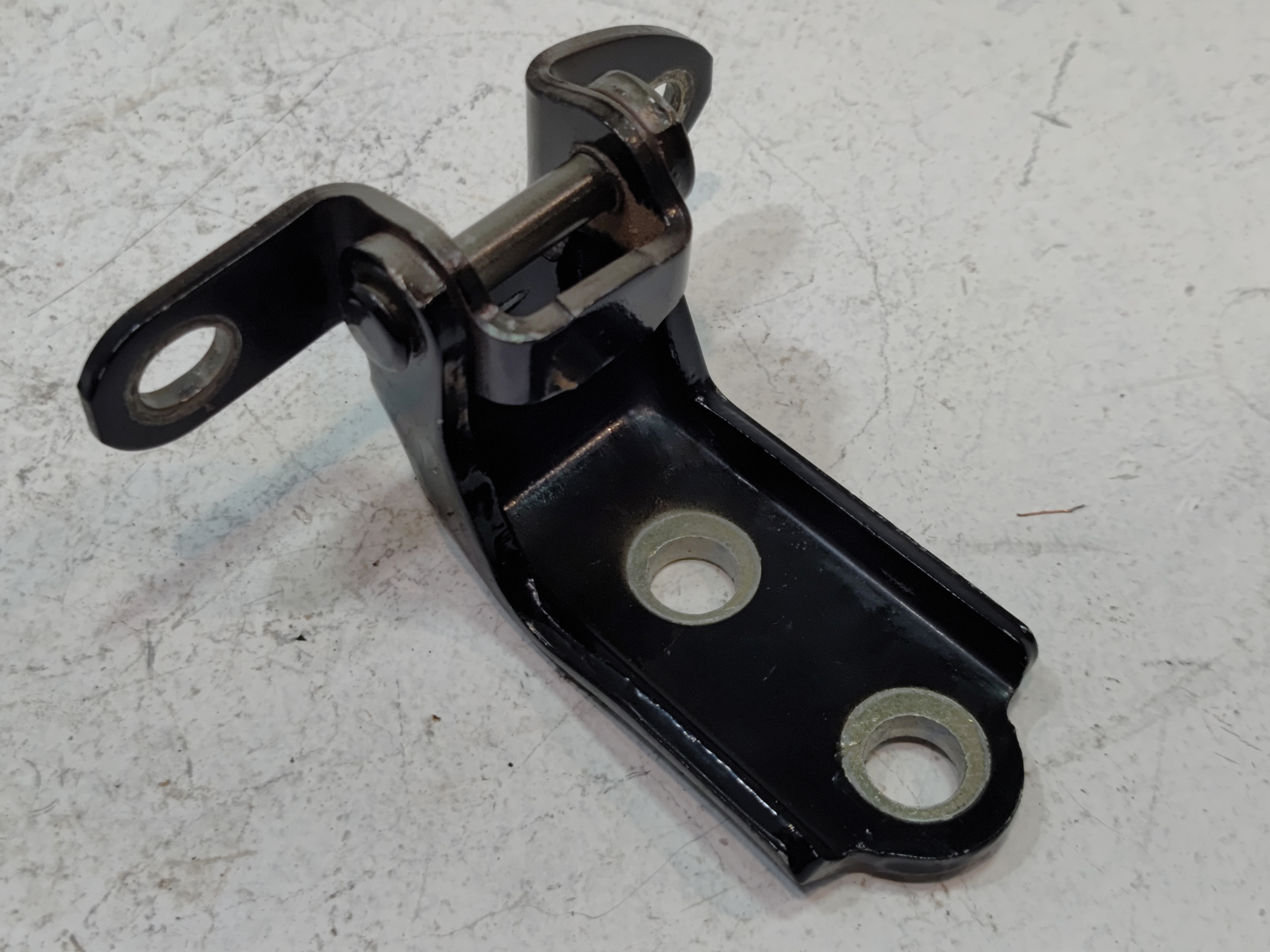 TOYOTA OEM CAMRY REAR LEFT DRIVER SIDE DOOR LOWER HINGE 2018-2024