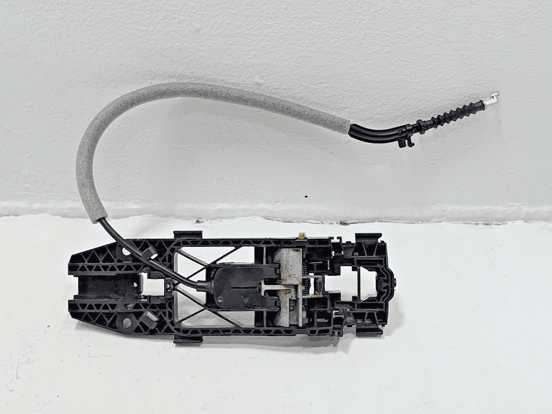 VOLKSWAGEN ATLAS REAR LEFT OR RIGHT SIDE EXTERIOR DOOR HANDLE BASE OEM 2018-2025