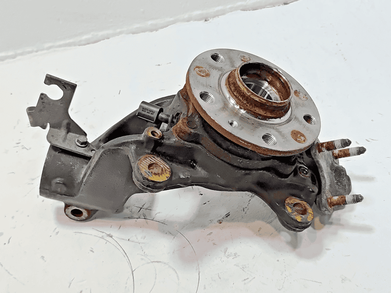 VOLKSWAGEN ATLAS FWD FRONT DRIVER SIDE SUSPENSION SPINDLE KNUCKLE 2018-2023 OEM