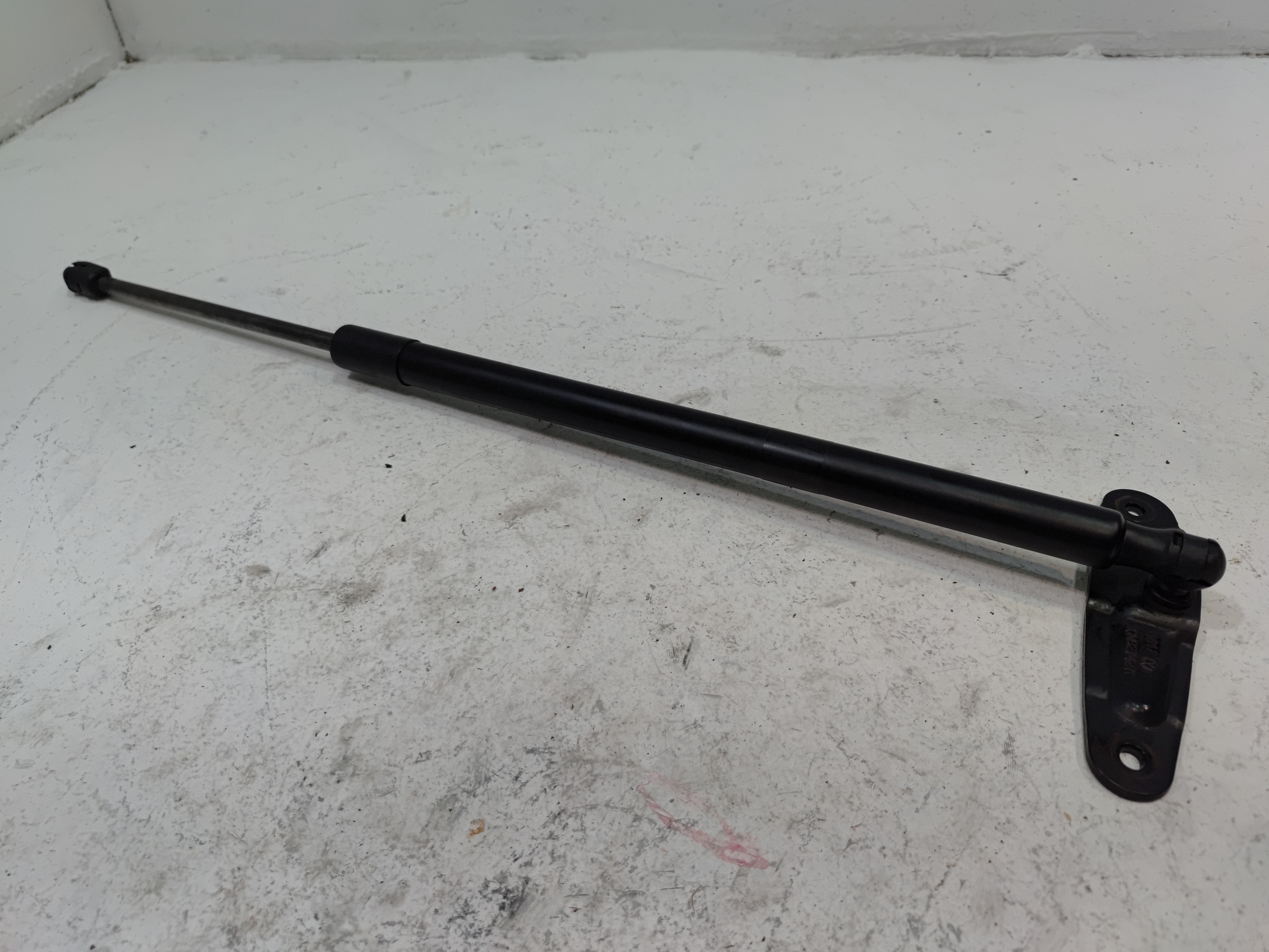 2019-2023 Volkswagen Atlas Rear Trunk Lid Left Side Lift Cylinder w/Bracket OEM