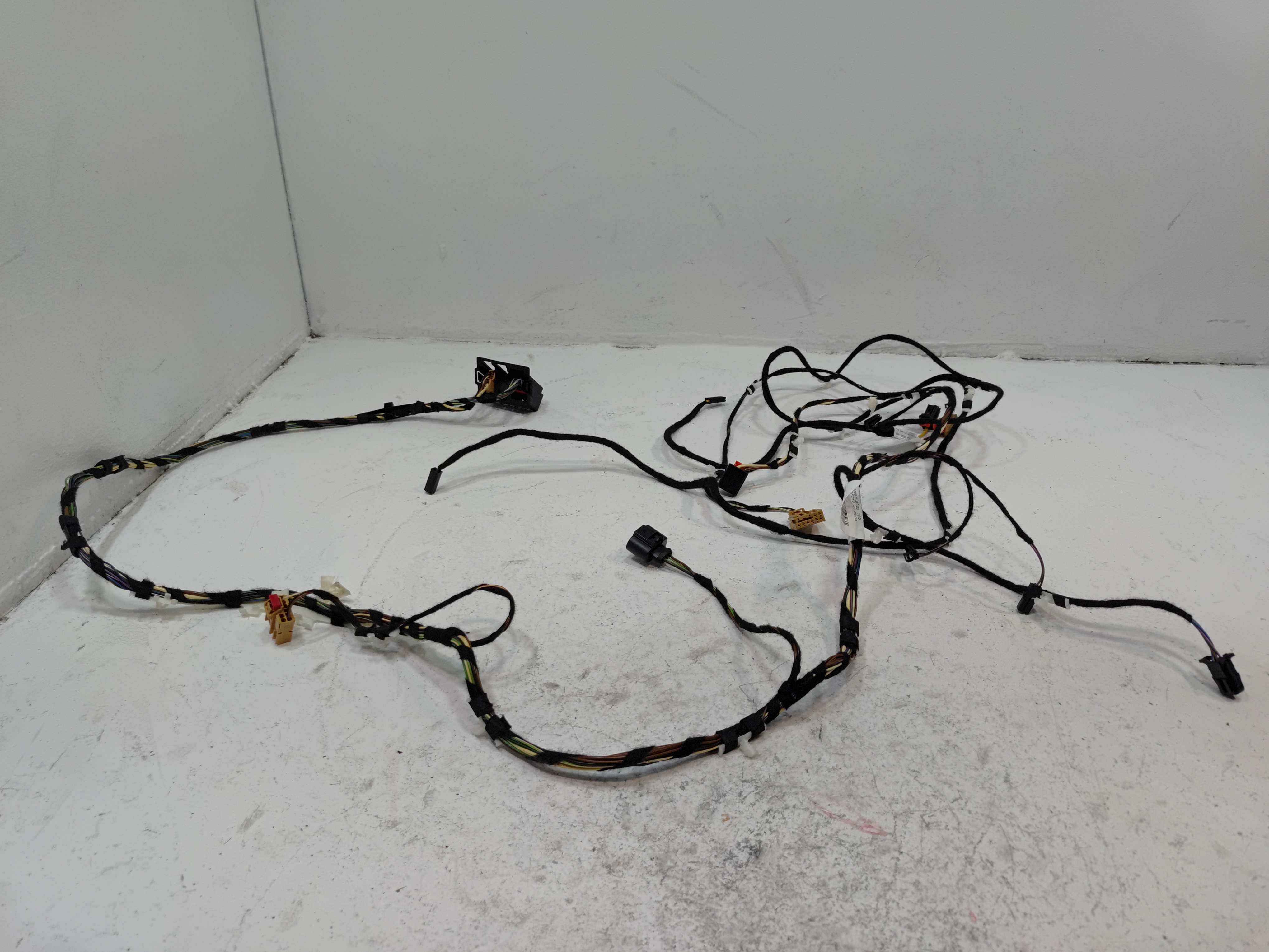 2018-2021 Volkswagen Atlas Rear Tailgate Liftgate Adapter Wire Harness OEM