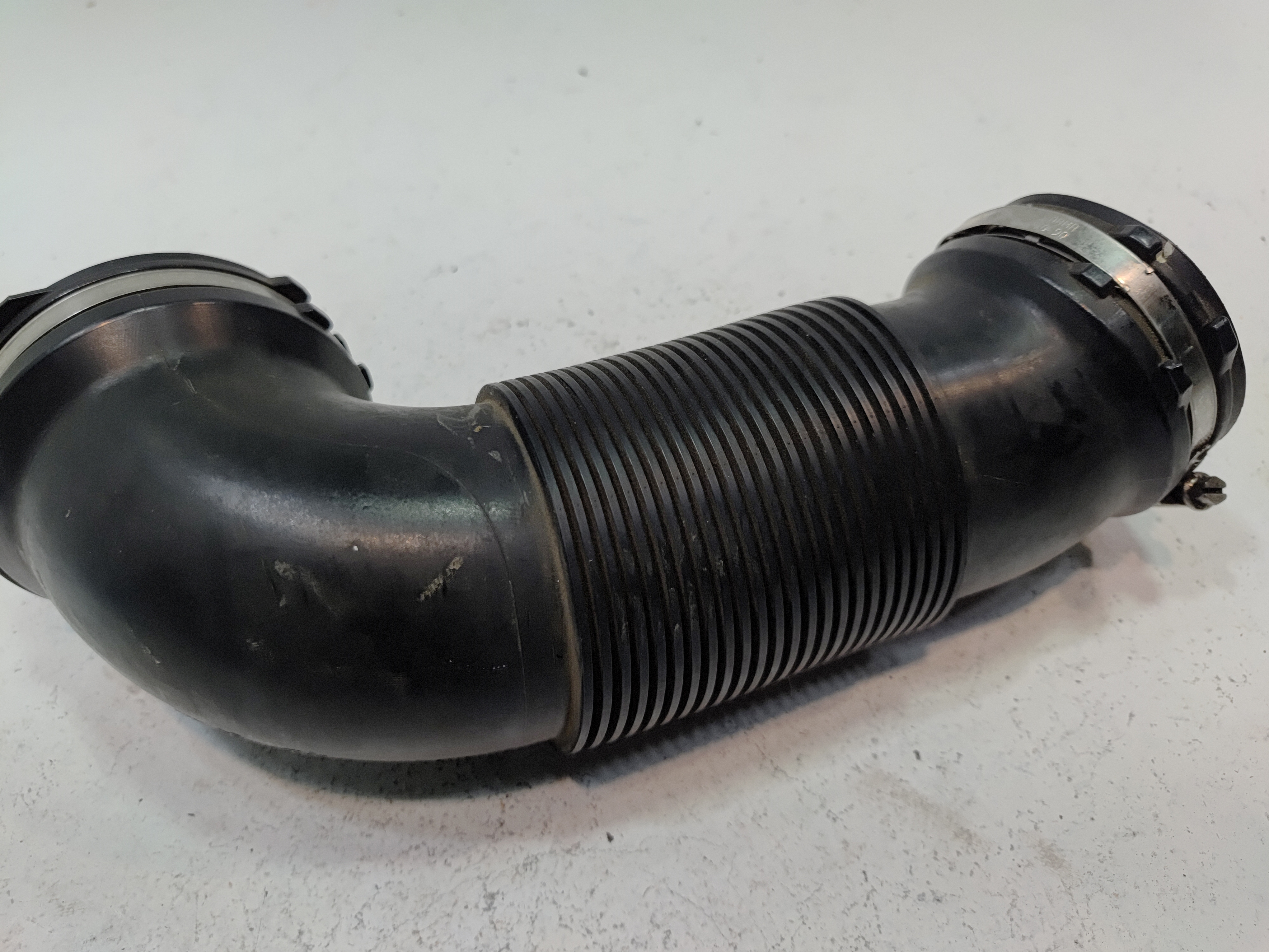 2018-2023 Volkswagen Atlas Intake Pipe Air Duct Hose Tube OEM