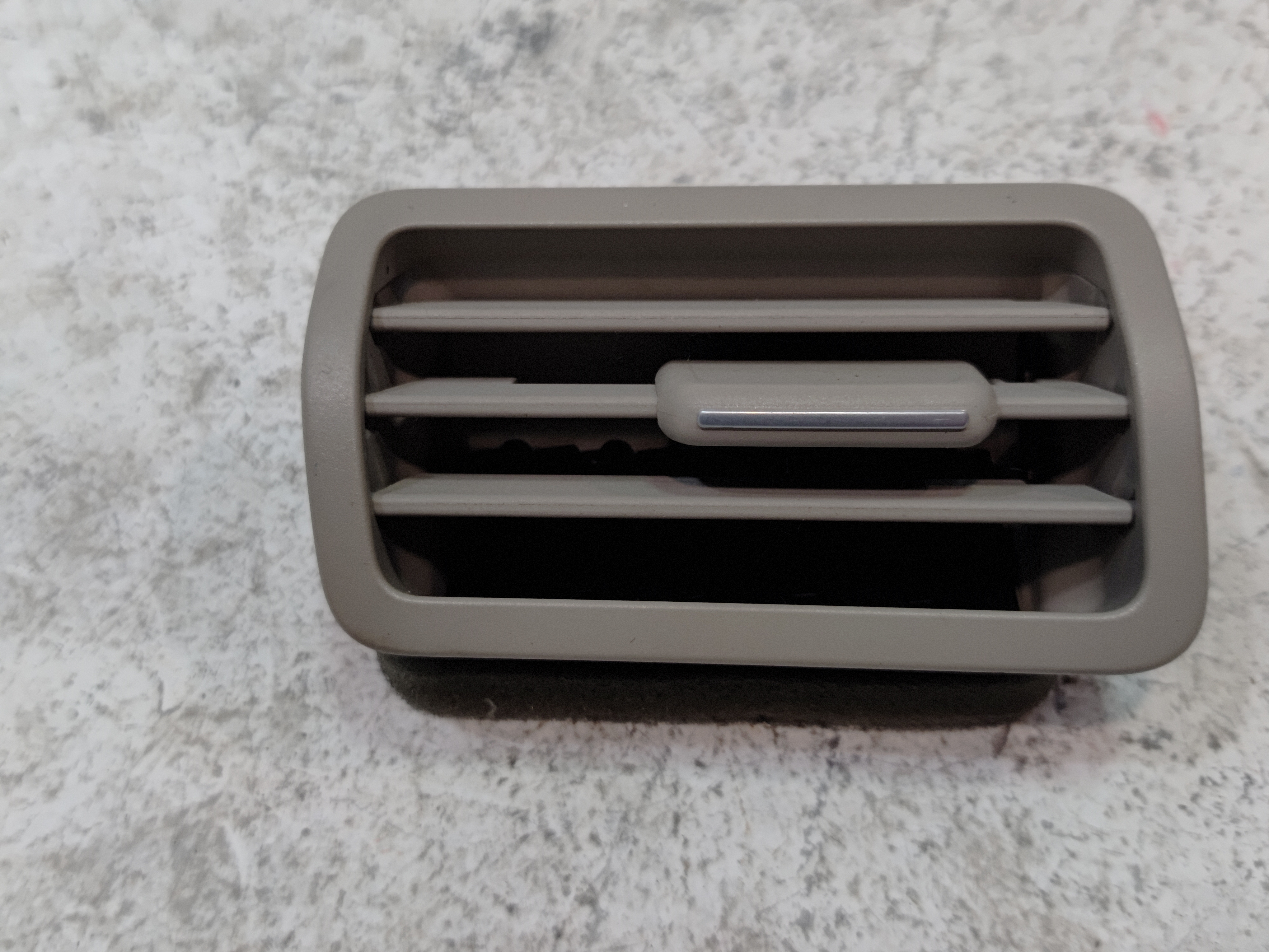 2018-2023 Volkswagen Atlas Rear Left Side C Pillar Upper Quarter Air Grille OEM