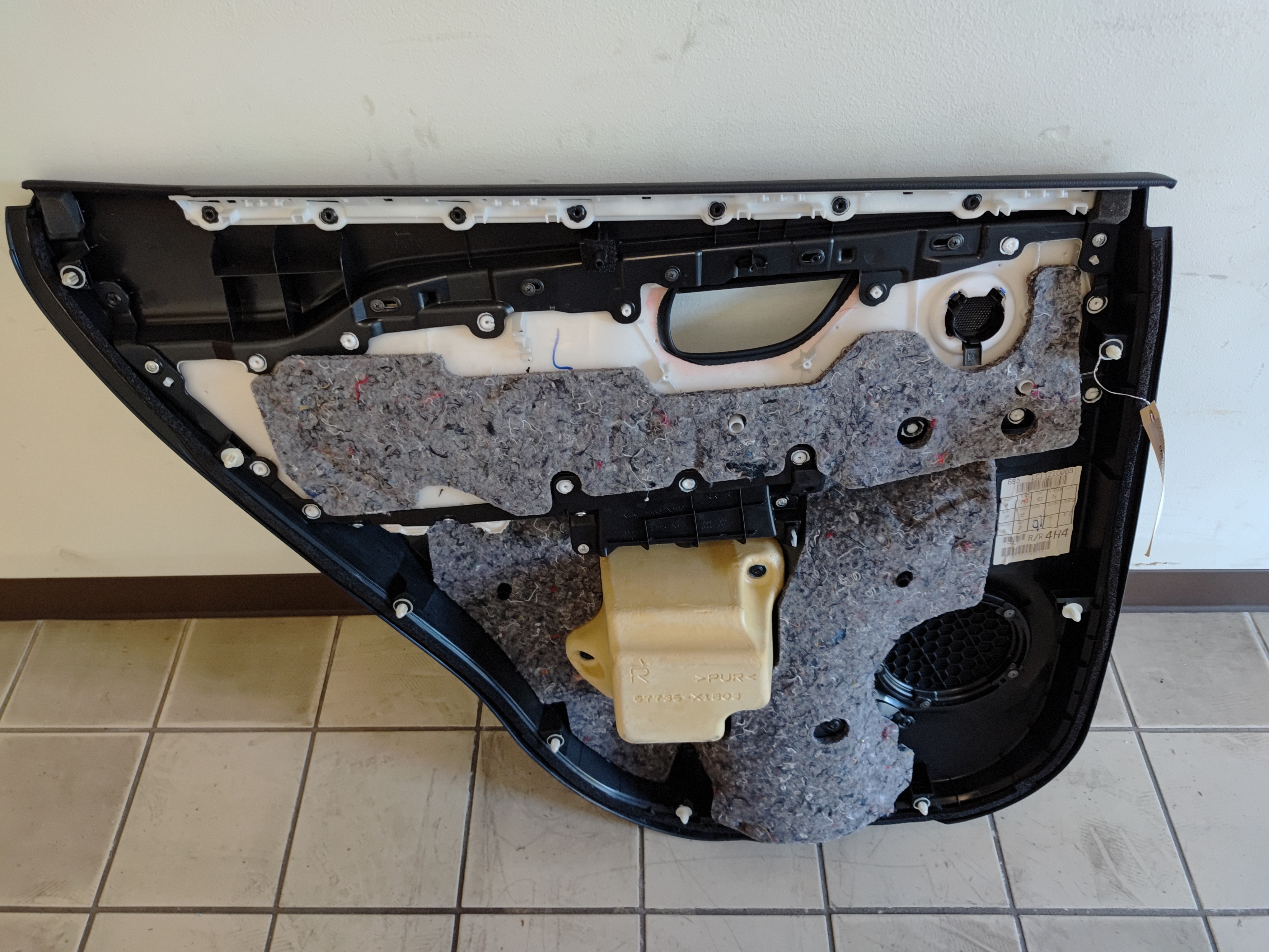 2018 - 2020 LEXUS NX300 REAR RIGHT PASSENGER SIDE INTERIOR DOOR PANEL TRIM OEM