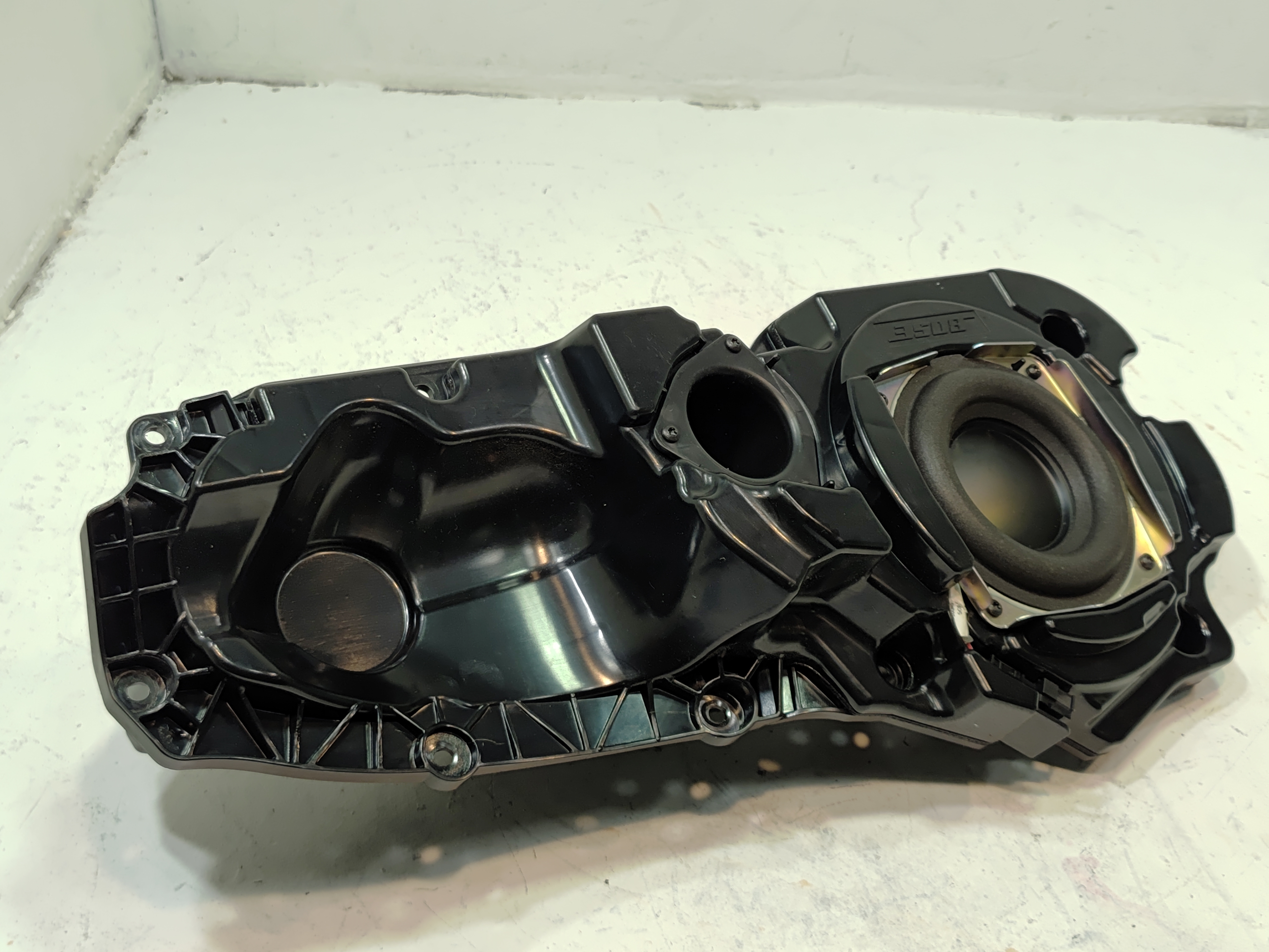 2012-2018 AUDI A6 FRONT PASSENGER DOOR SUBWOOFER BASS BOX AUDIO SPEAKER BOSE OEM