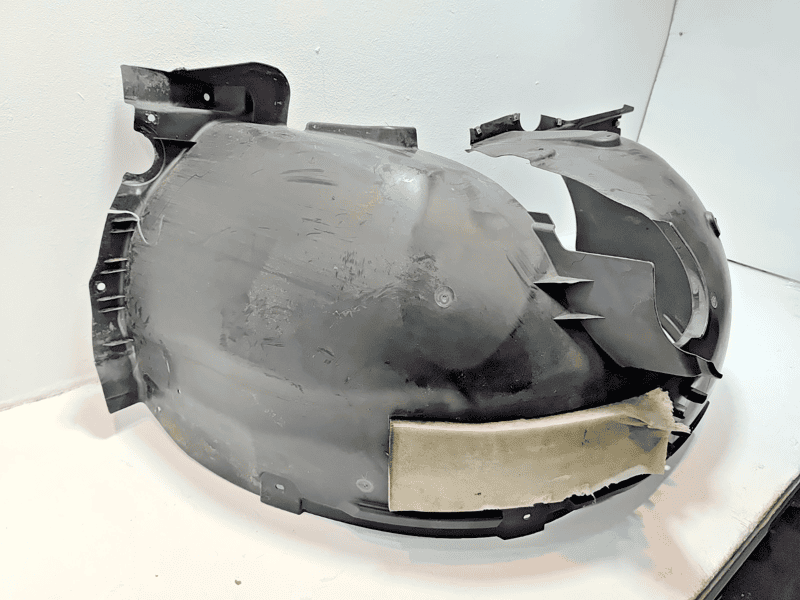 VOLKSWAGEN ATLAS FRONT RIGHT PASSENGER FENDER LINER SPLASH GUARD OEM 2018-2020