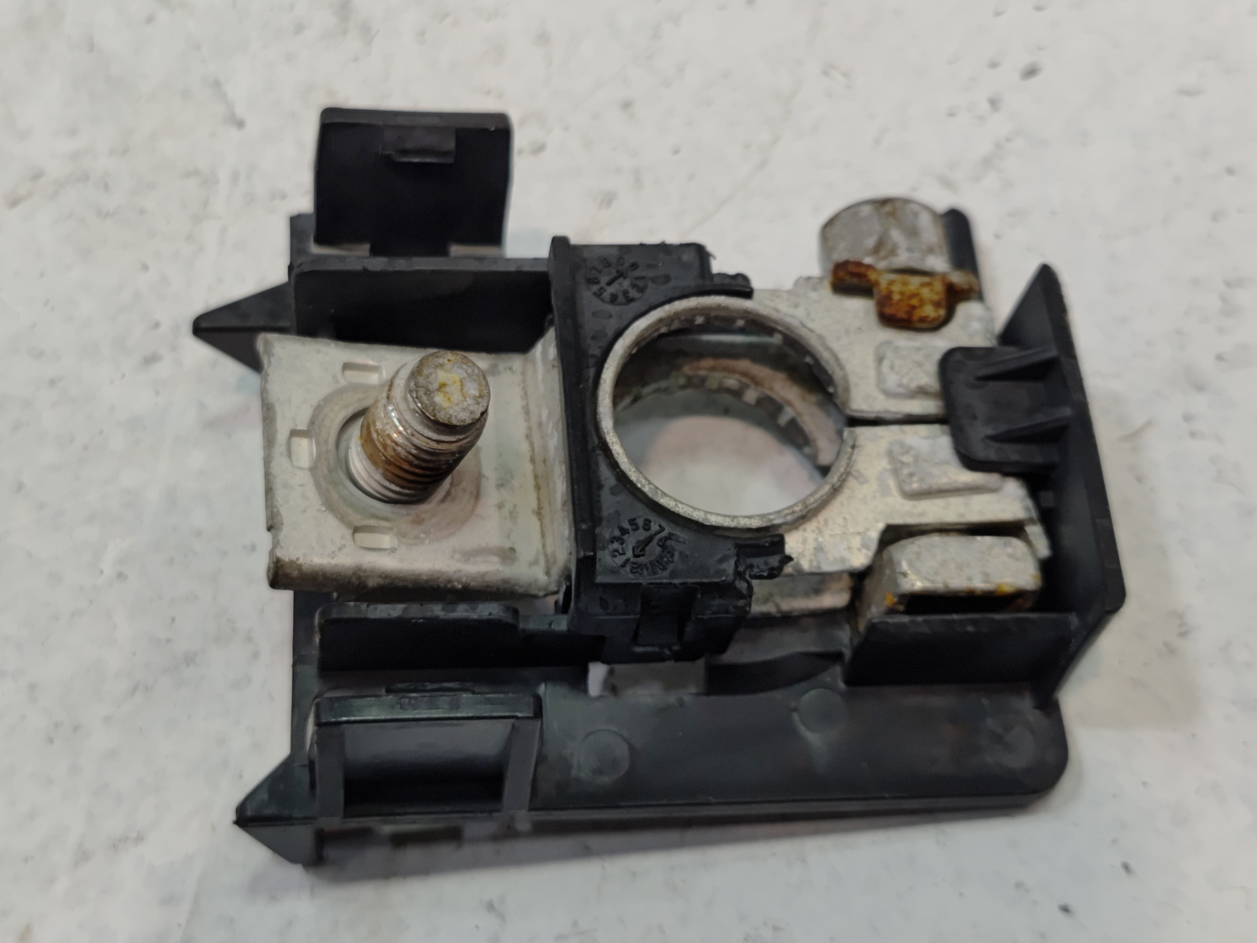 2018-2024 TOYOTA CAMRY BATTERY POSITIVE TERMINAL CONNECTOR CLAMP OEM