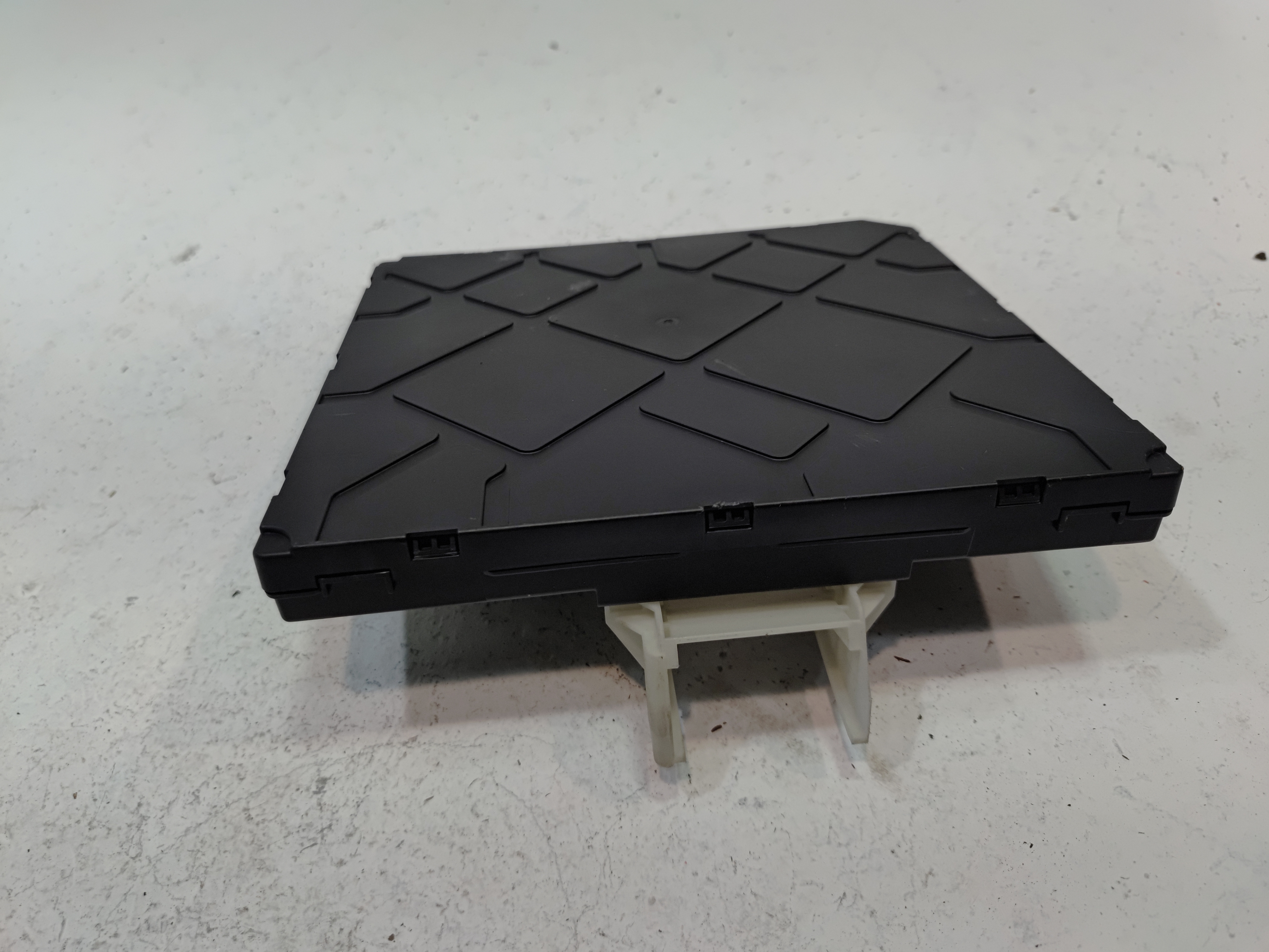 2019 Volkswagen Atlas BCM Body Control Module Unit OEM