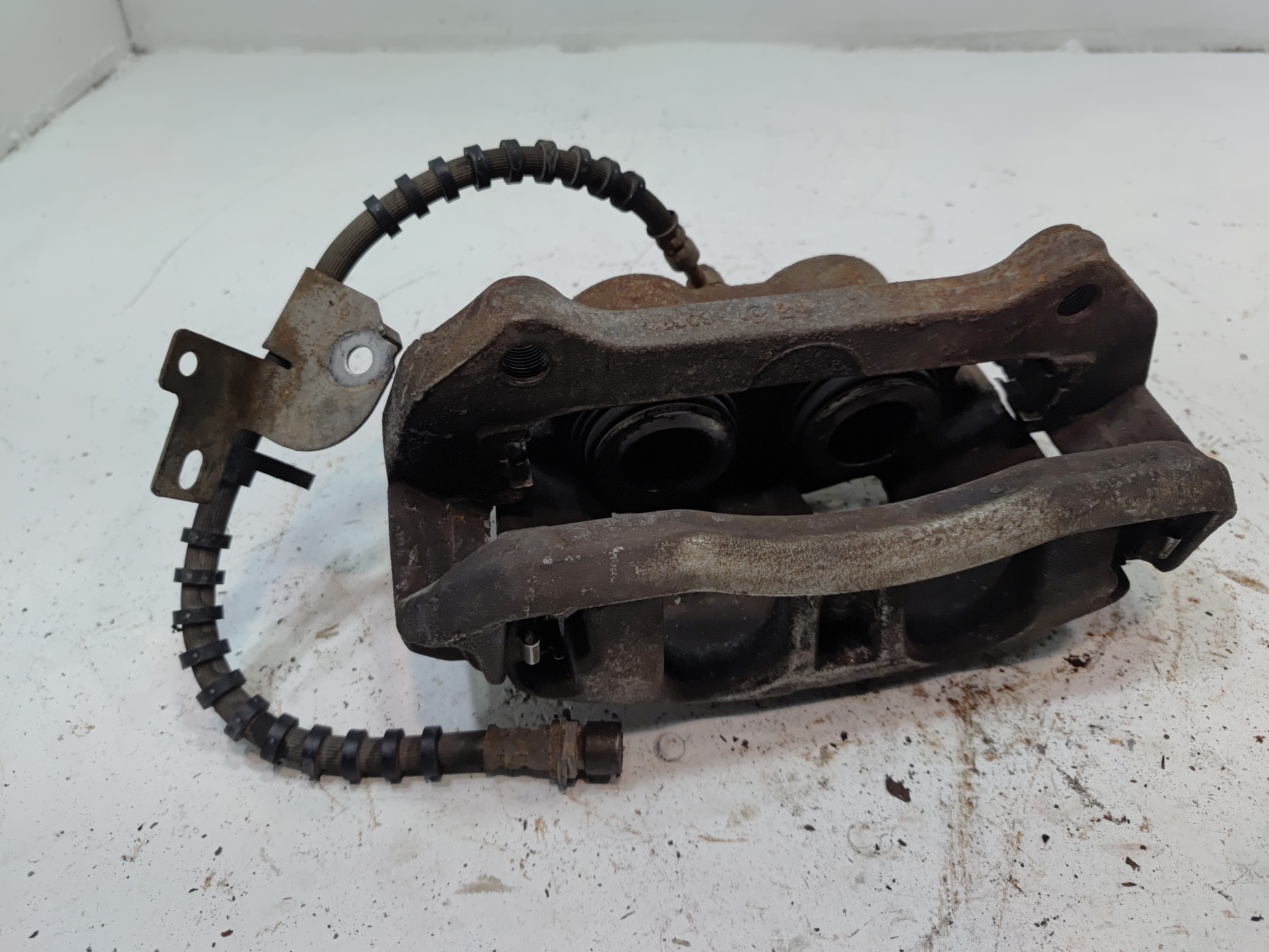 2017-2020 FORD F-150 AWD FRONT RIGHT PASSENGER SIDE BRAKE DISC CALIPER OEM
