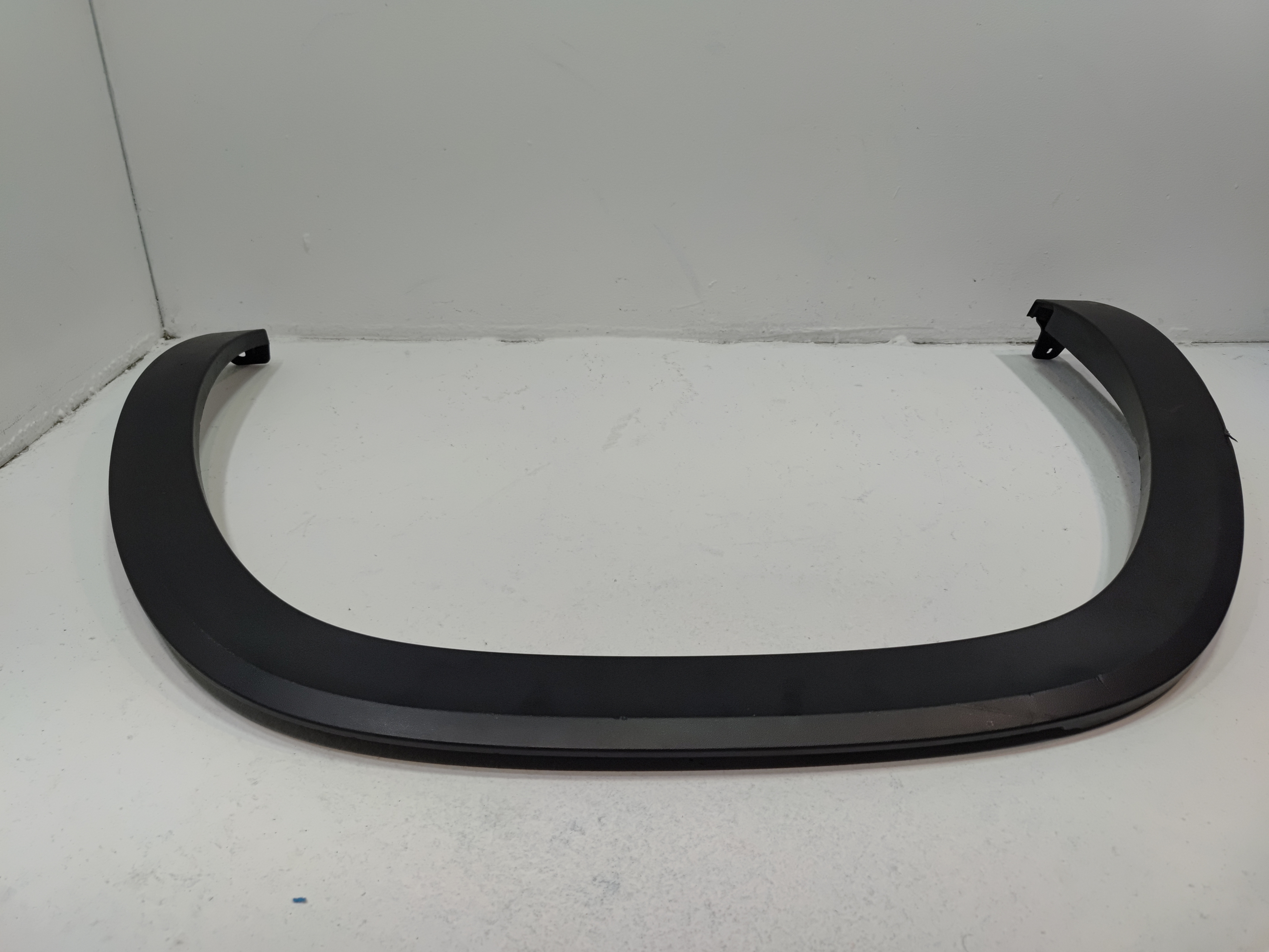 2018-2020 Volkswagen Atlas Rear Left Driver Quarter Fender Wheel Molding OEM