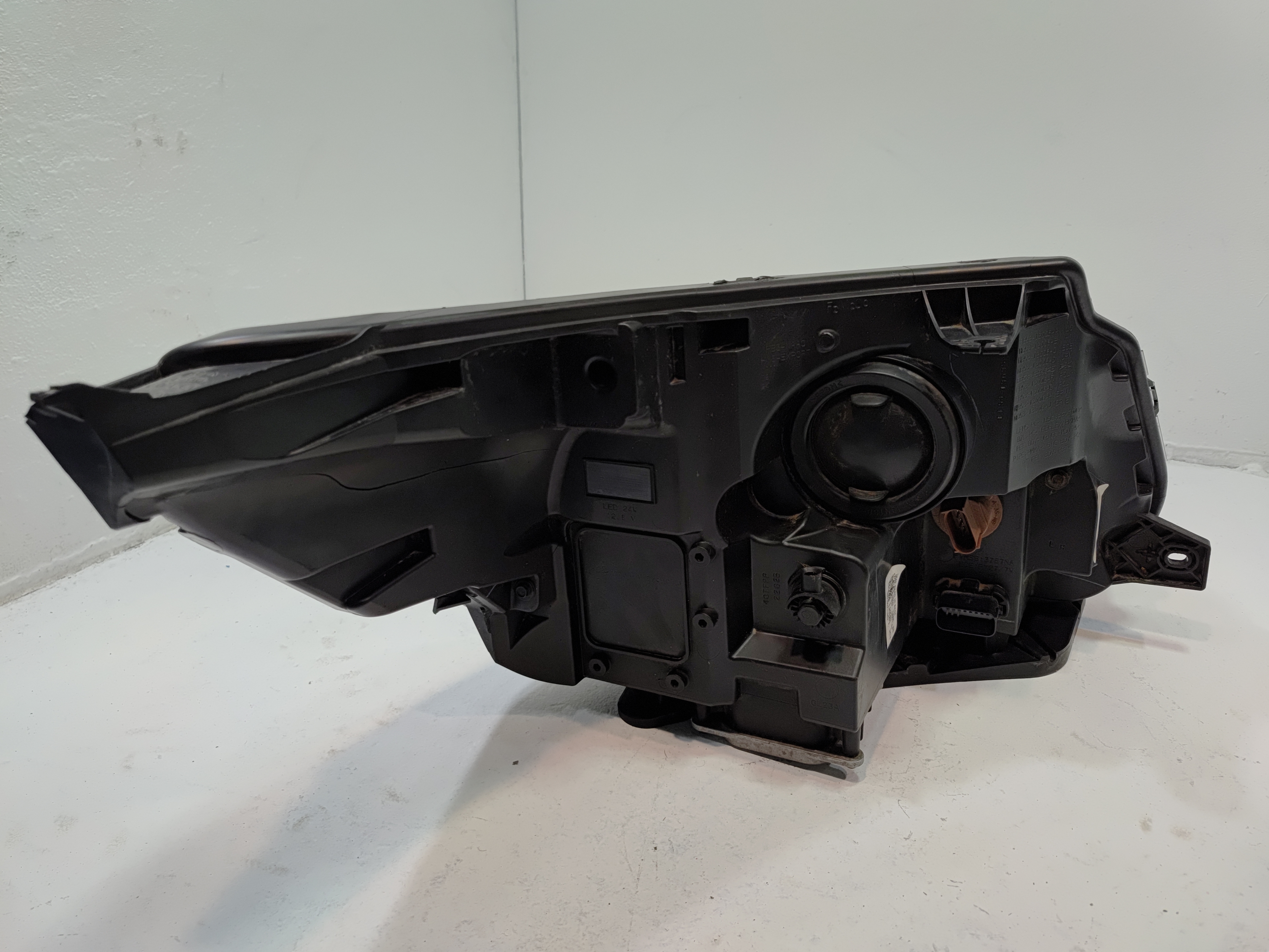 DEFECT! 2016-2018 Ford Explorer Left Driver Side Headlight Light Lamp LH OEM