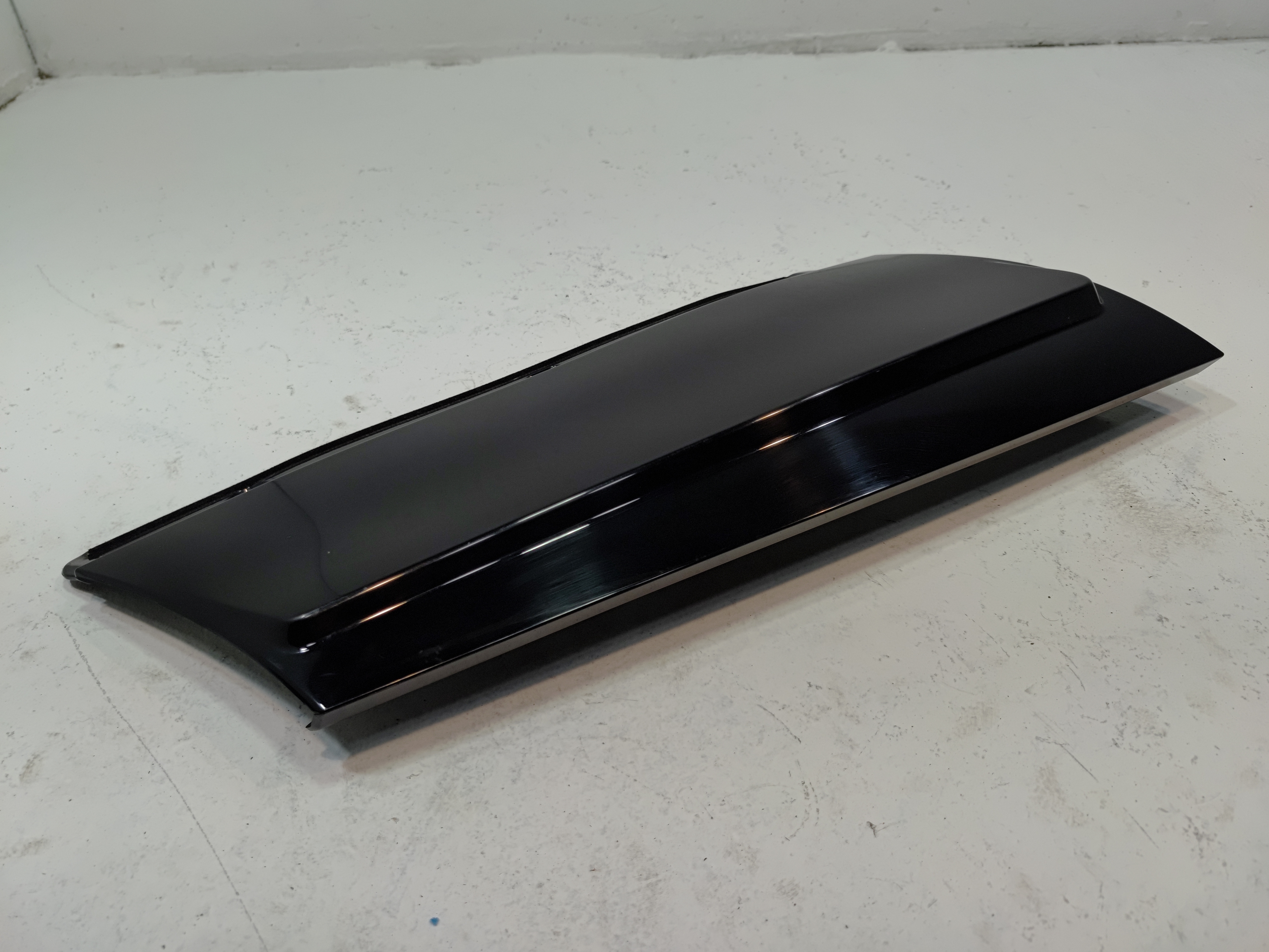 2016-2019 Ford Explorer Rear Passenger Side D Pillar Applique Molding Cover OEM