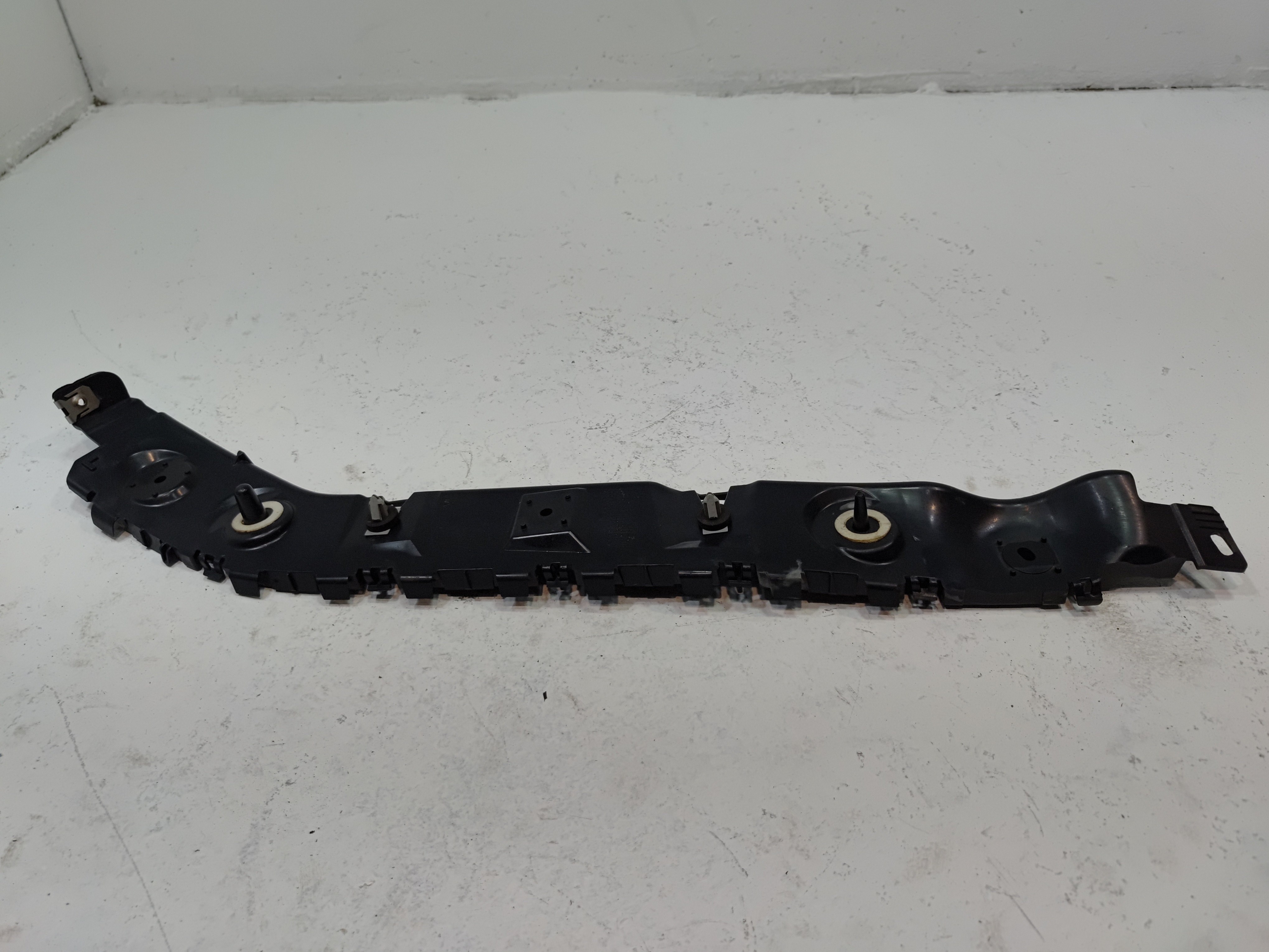 2016-19 Ford Explorer Rear Bumper Right Passenger Side Mount Support Bracket OEM